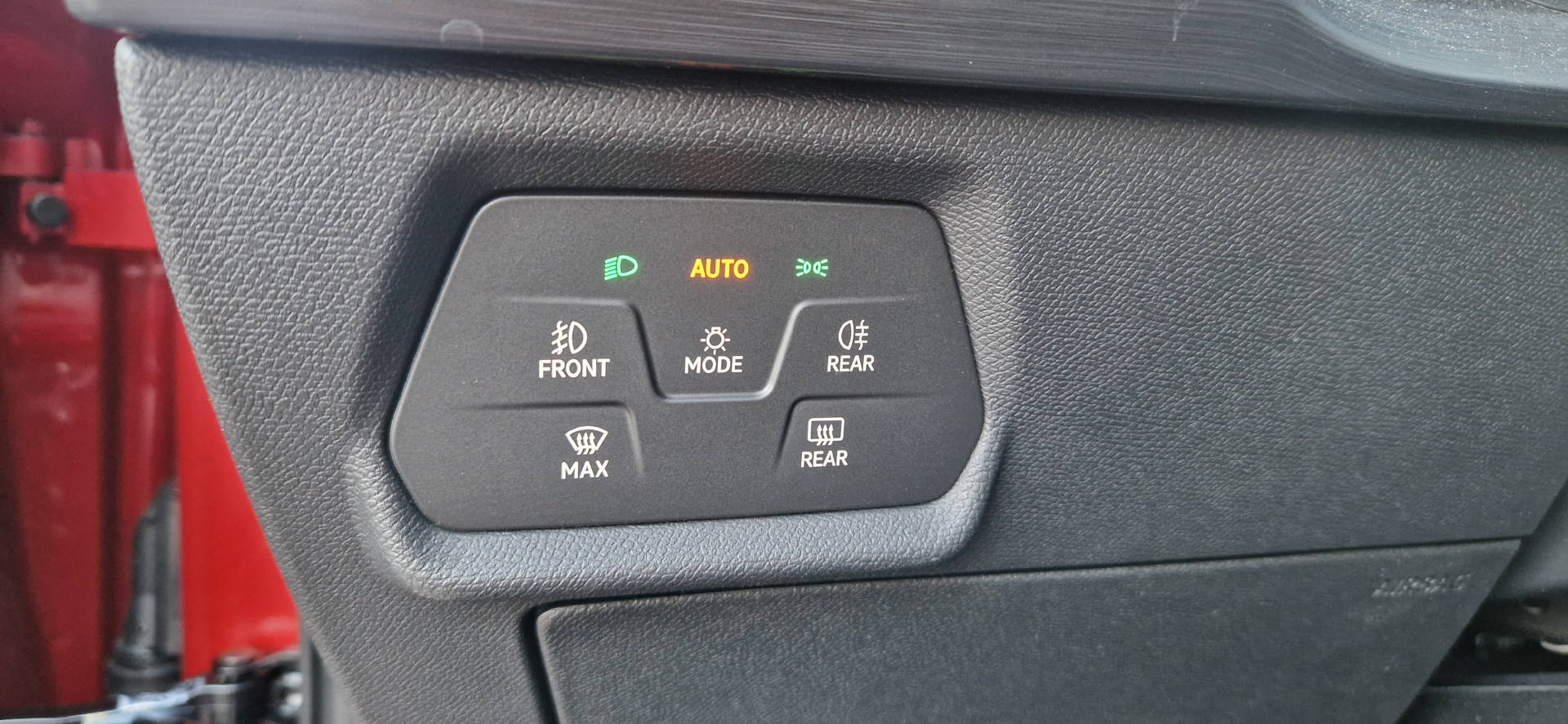 CUPRA Leon 2.0 TSI 300 VZ DSG-image-15