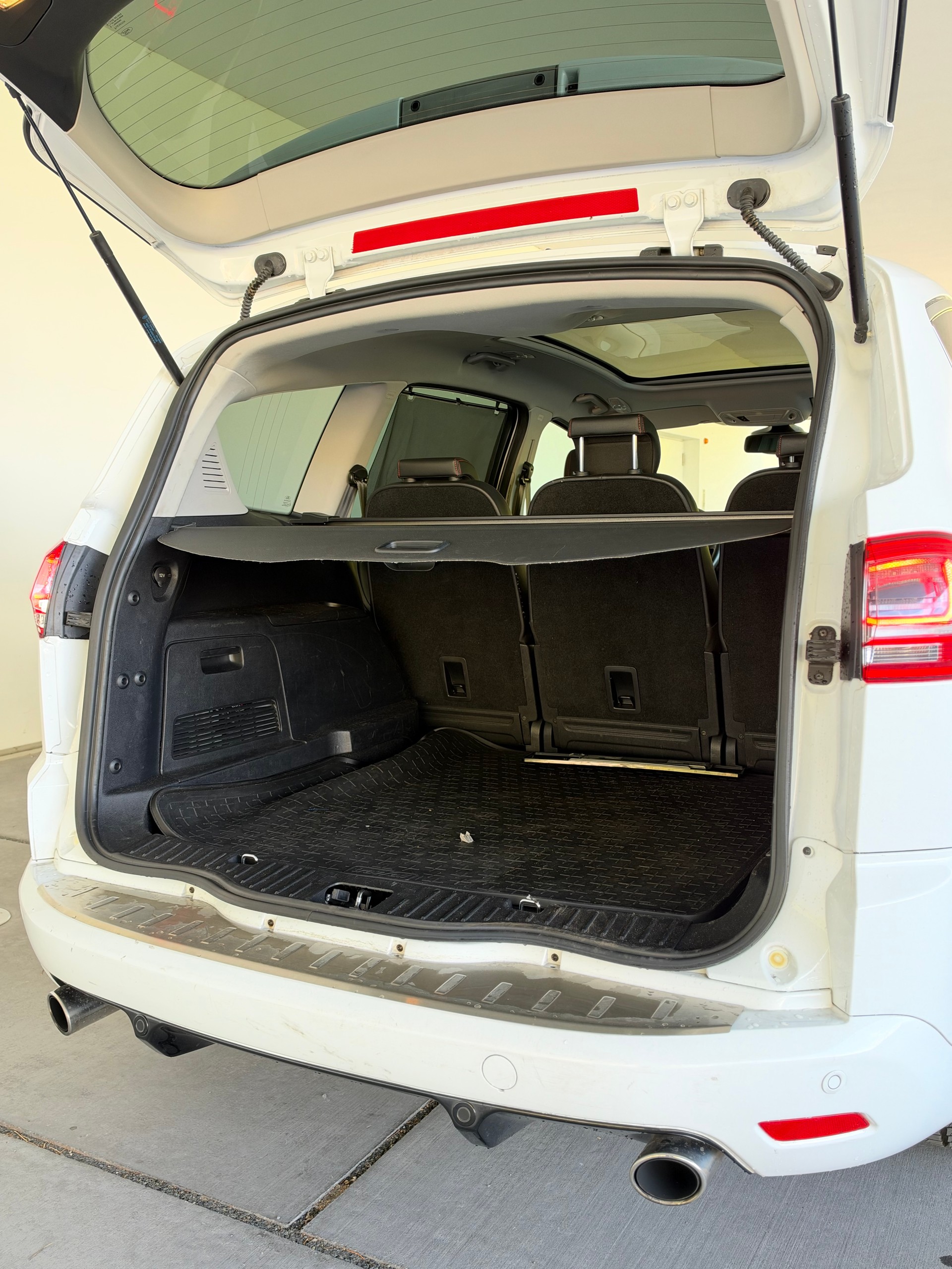 FORD S-Max 2.0 SCTi TitaniumS PowerShift-image-8