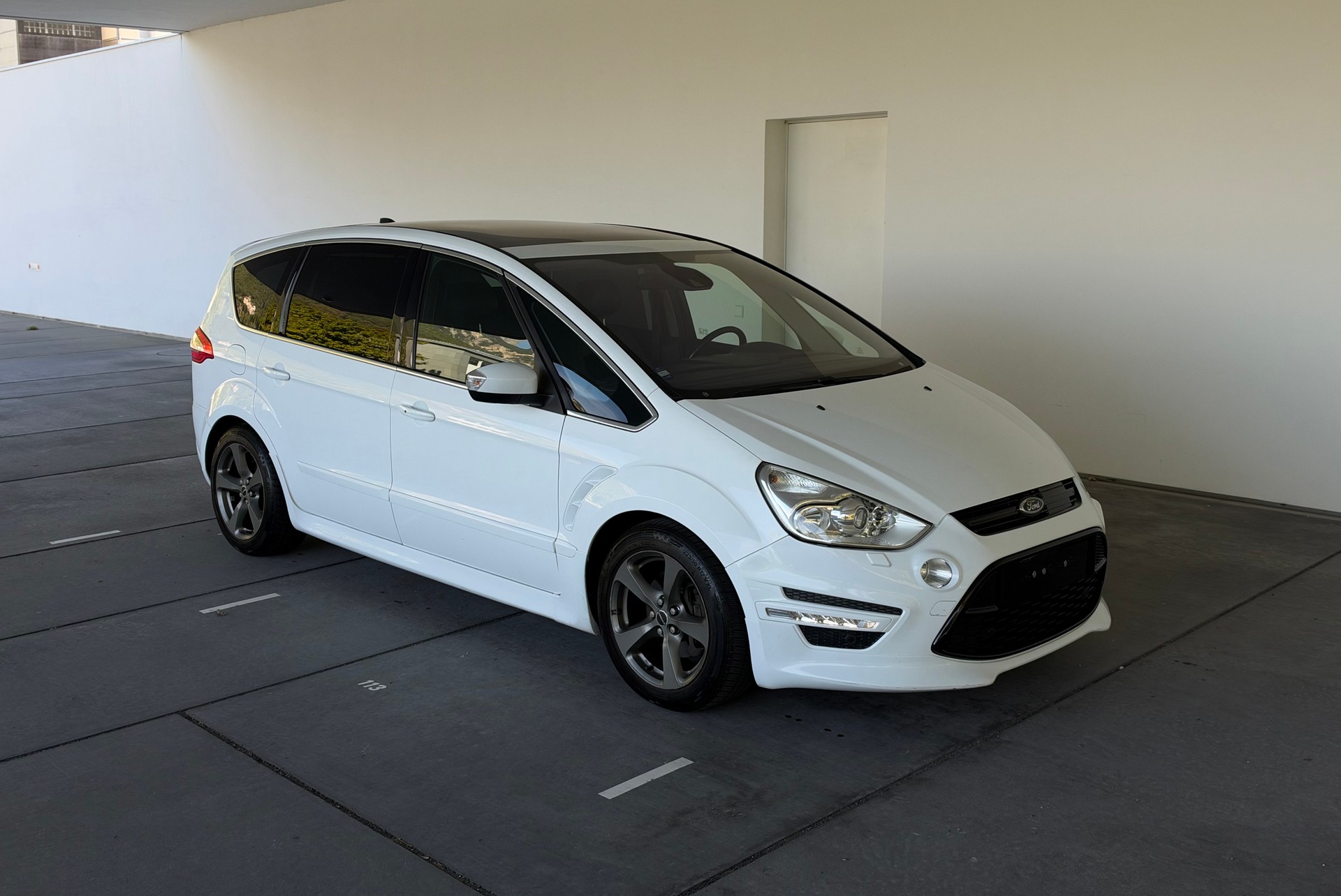 FORD S-Max 2.0 SCTi TitaniumS PowerShift-image-4