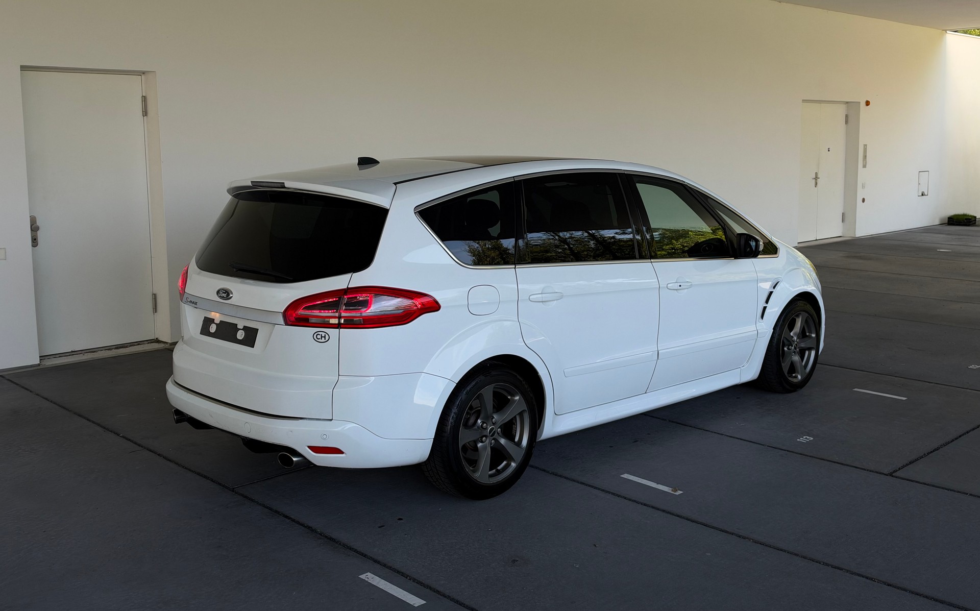 FORD S-Max 2.0 SCTi TitaniumS PowerShift-image-6