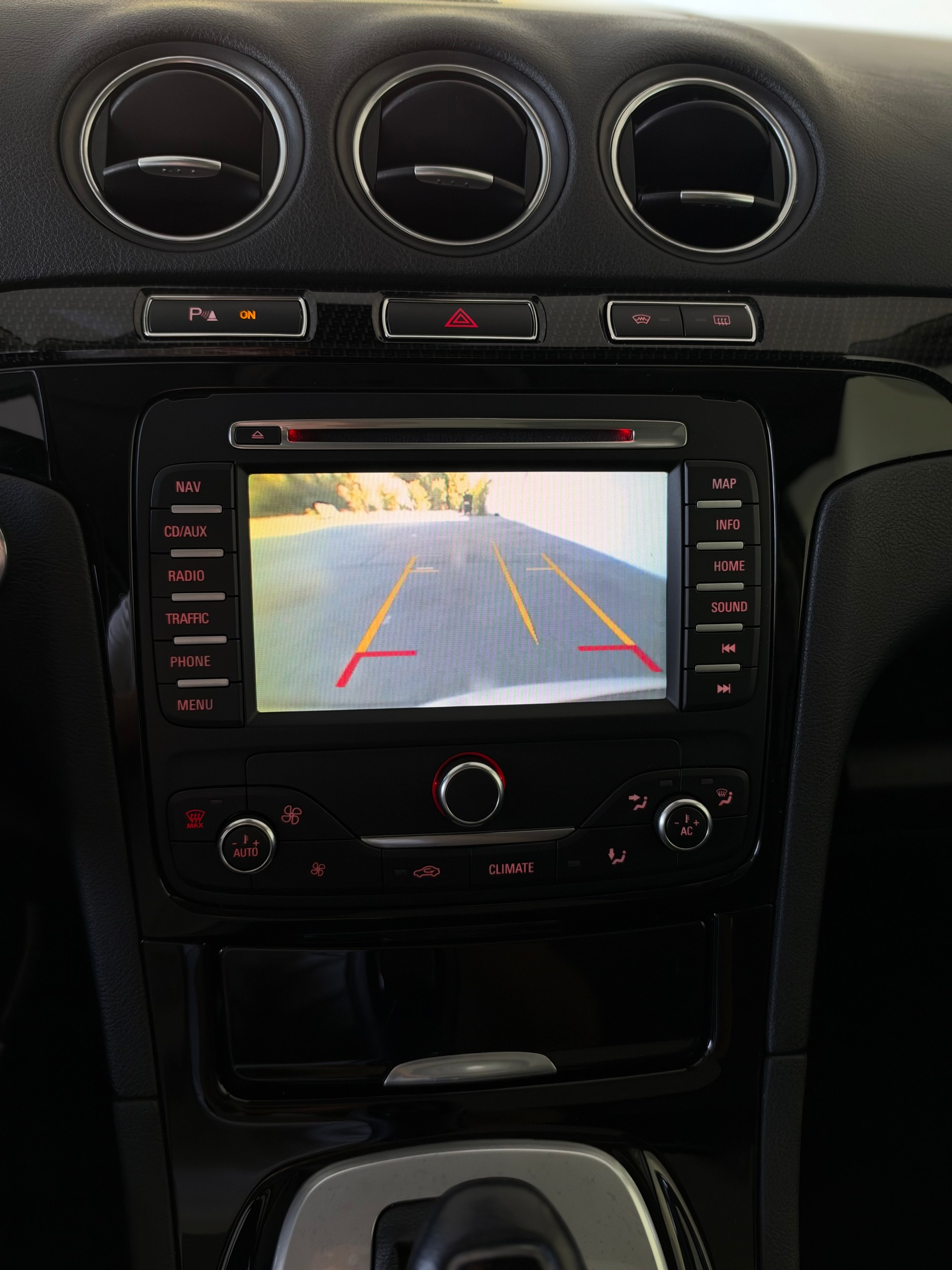 FORD S-Max 2.0 SCTi TitaniumS PowerShift-image-18