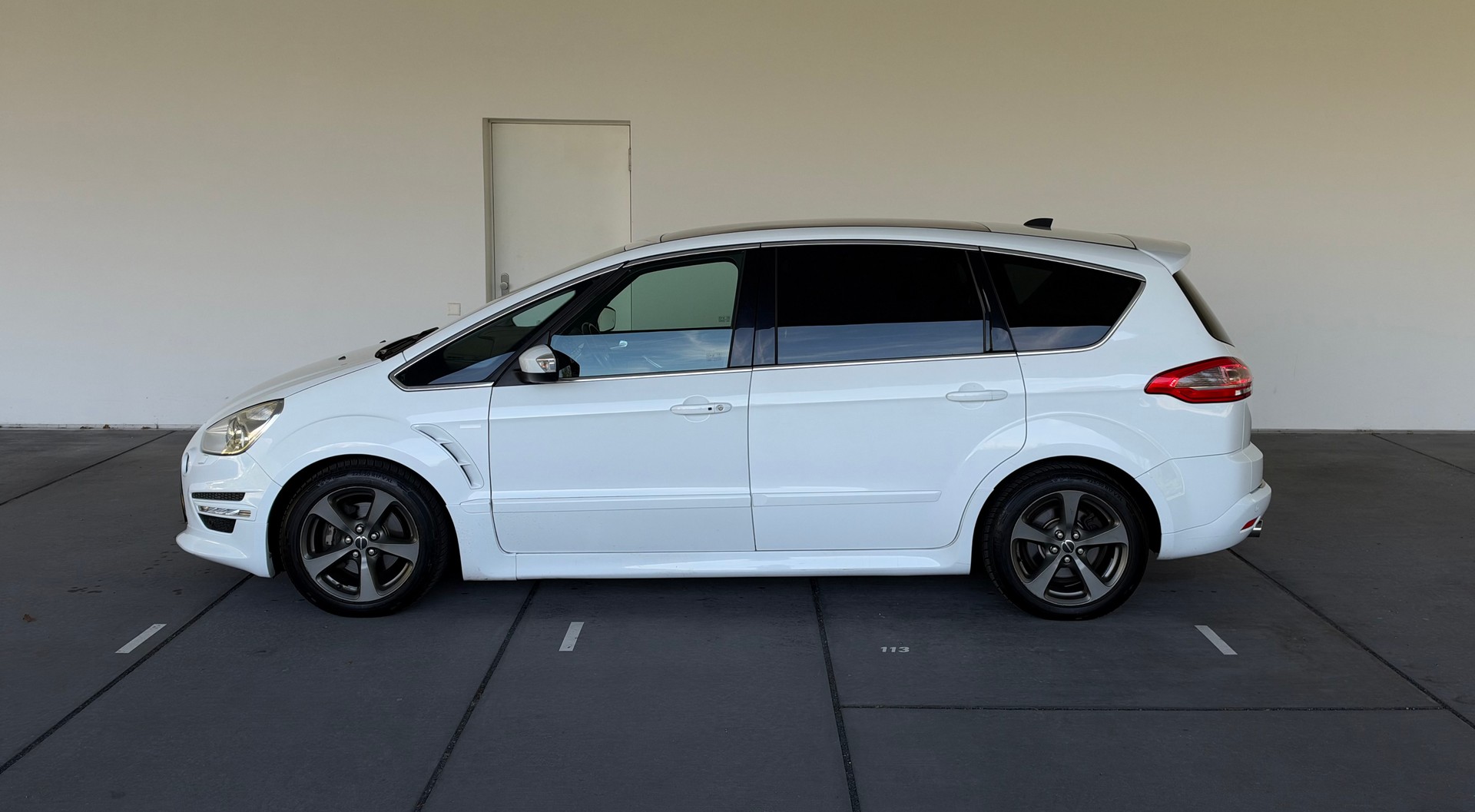 FORD S-Max 2.0 SCTi TitaniumS PowerShift-image-1