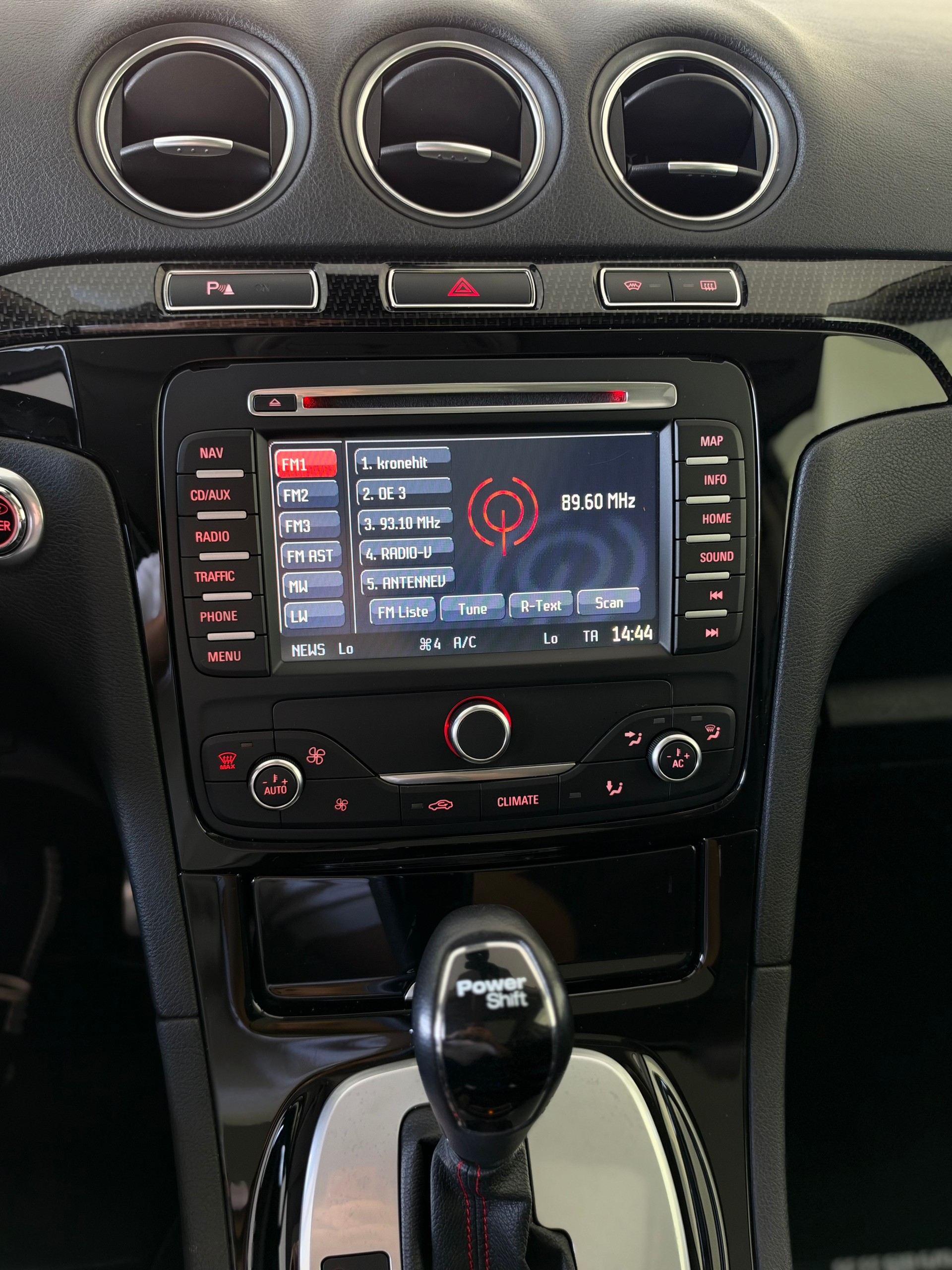 FORD S-Max 2.0 SCTi TitaniumS PowerShift-image-17