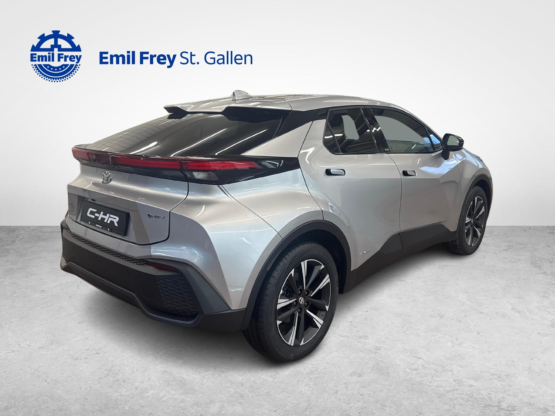 TOYOTA C-HR 2.0 HEV Swiss Edition 4x4-image-4