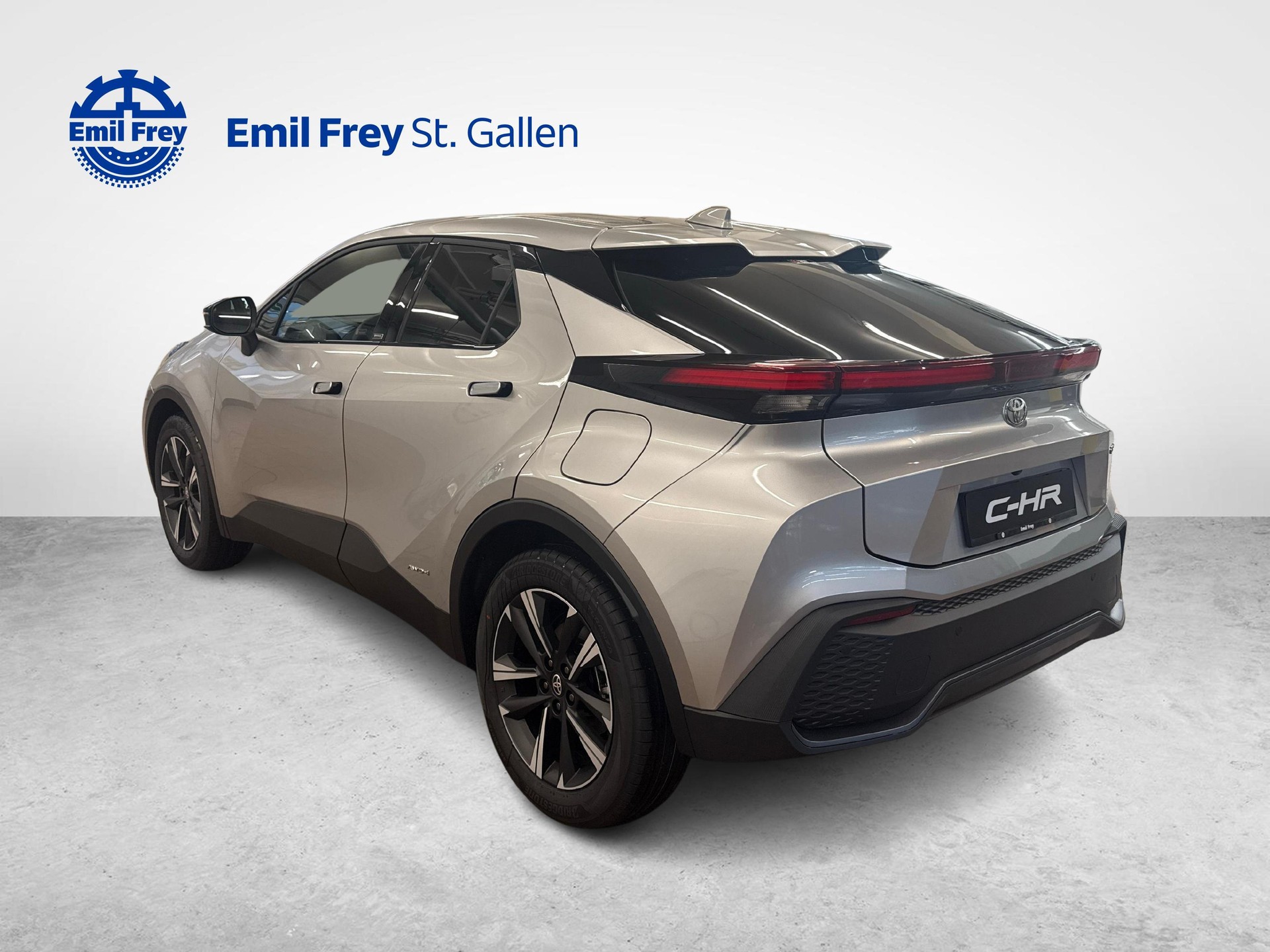 TOYOTA C-HR 2.0 HEV Swiss Edition 4x4-image-2