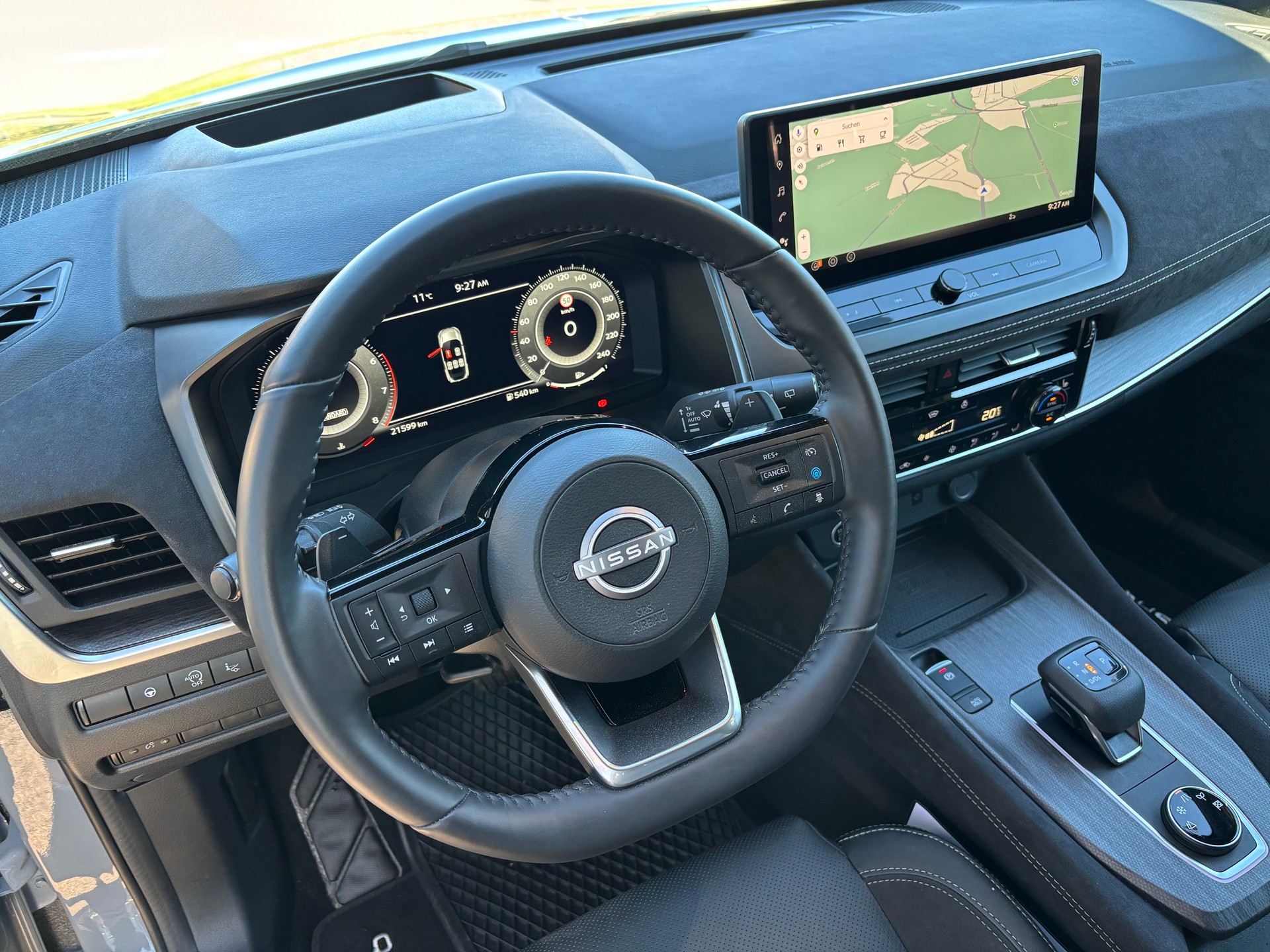 NISSAN Qashqai 1.3 MHEV Tekna+ 4x4-image-11