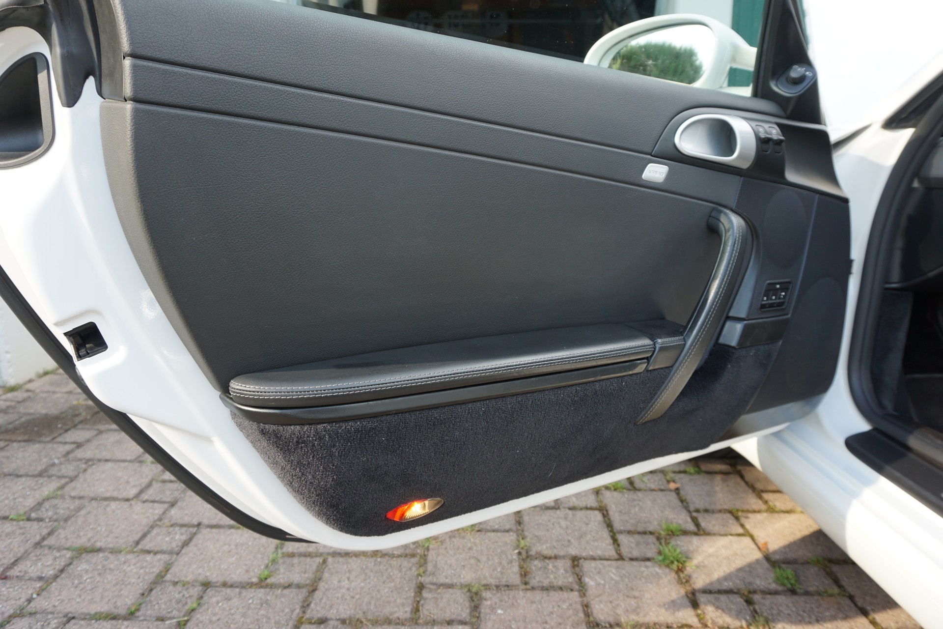 PORSCHE 3.6 Carrera-image-7
