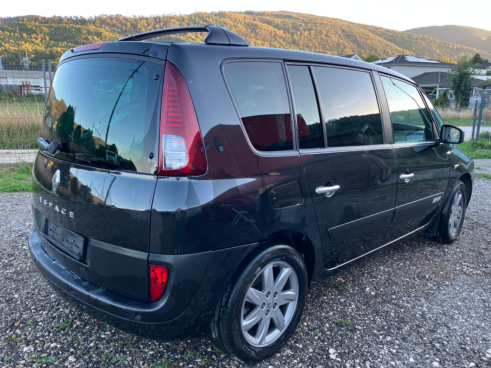 RENAULT Espace 2.0 dCi Swiss Ed.-image-3
