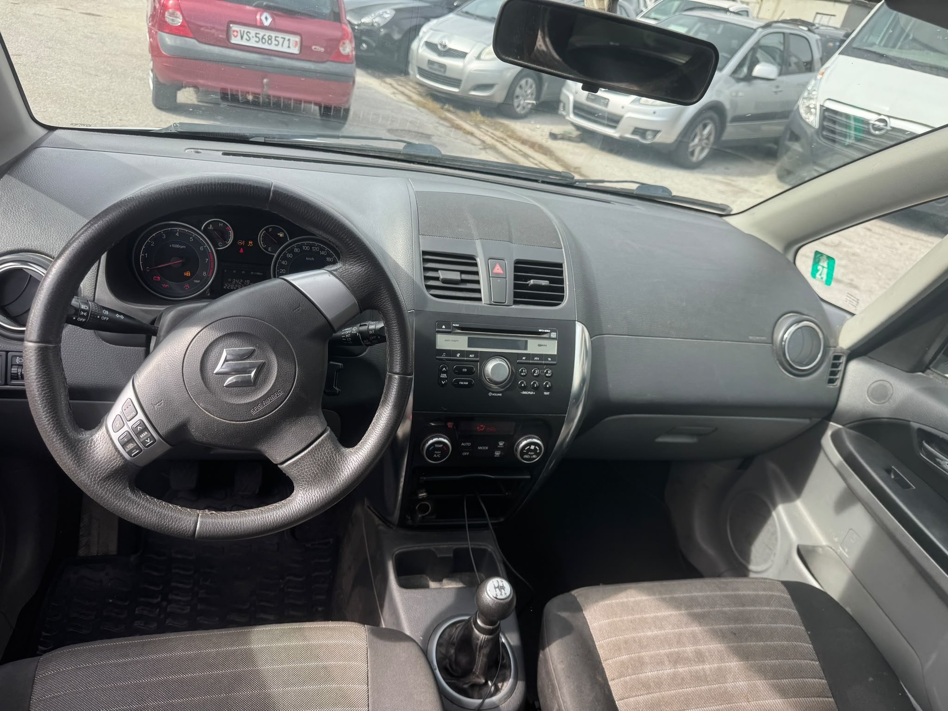 SUZUKI SX4 1.6 16V GL Top Barry 4WD-image-6