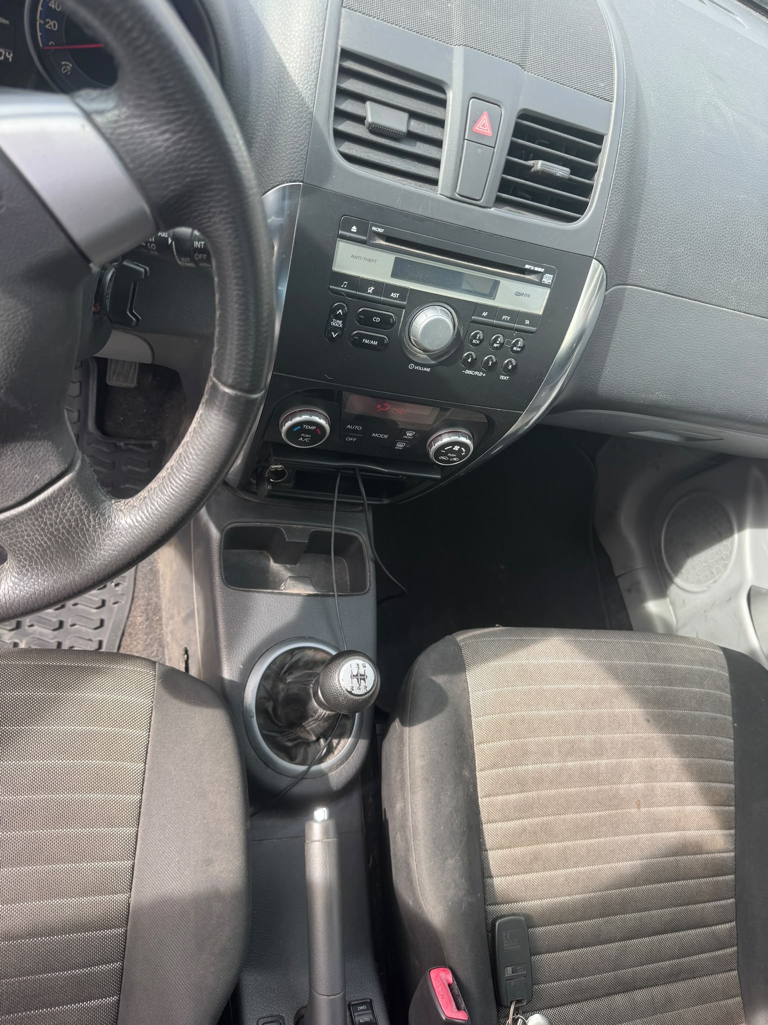 SUZUKI SX4 1.6 16V GL Top Barry 4WD-image-7