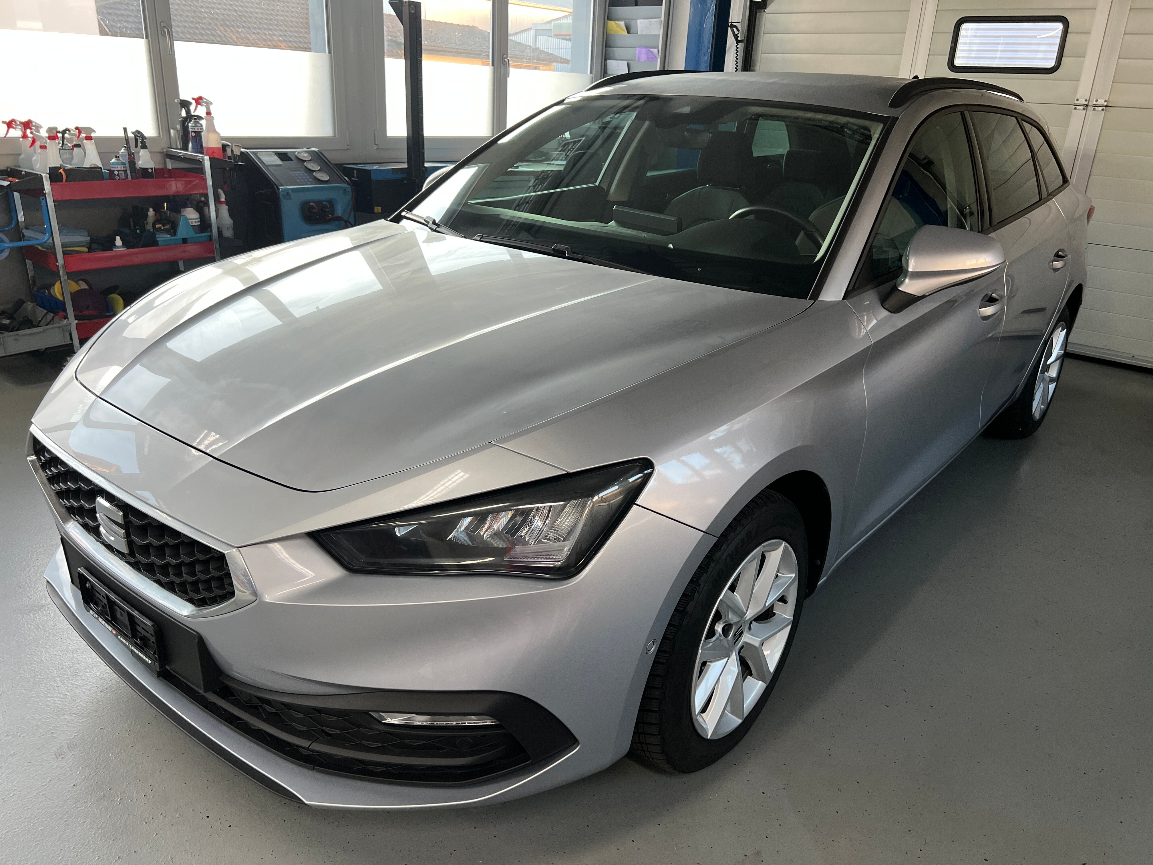 Car photo