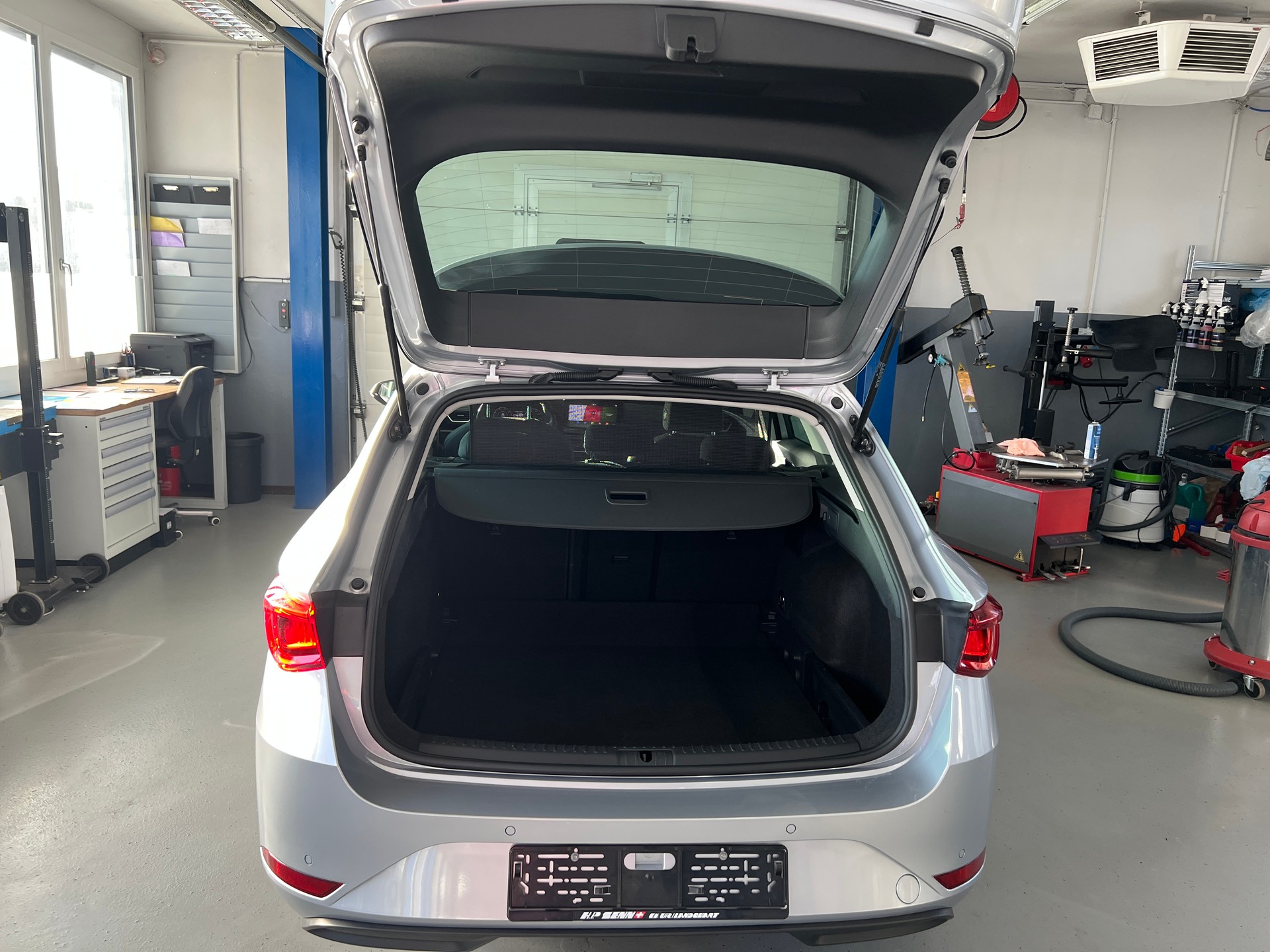SEAT Leon ST 2.0 TDI EVO DSG 4Drive Style FR-image-9