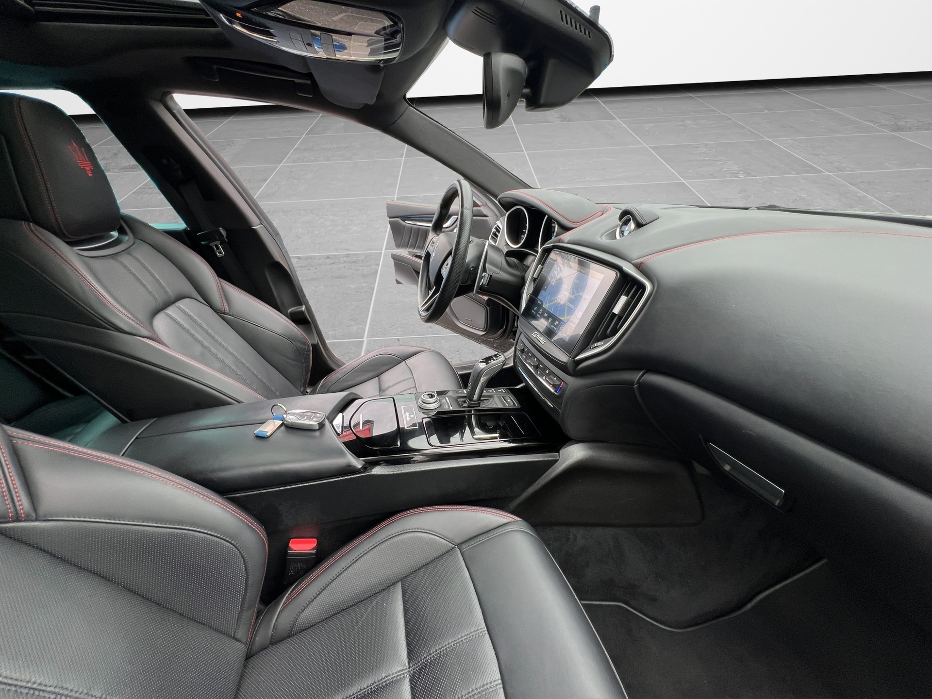 MASERATI Ghibli 3.0 V6 S GranSport Q4-image-14