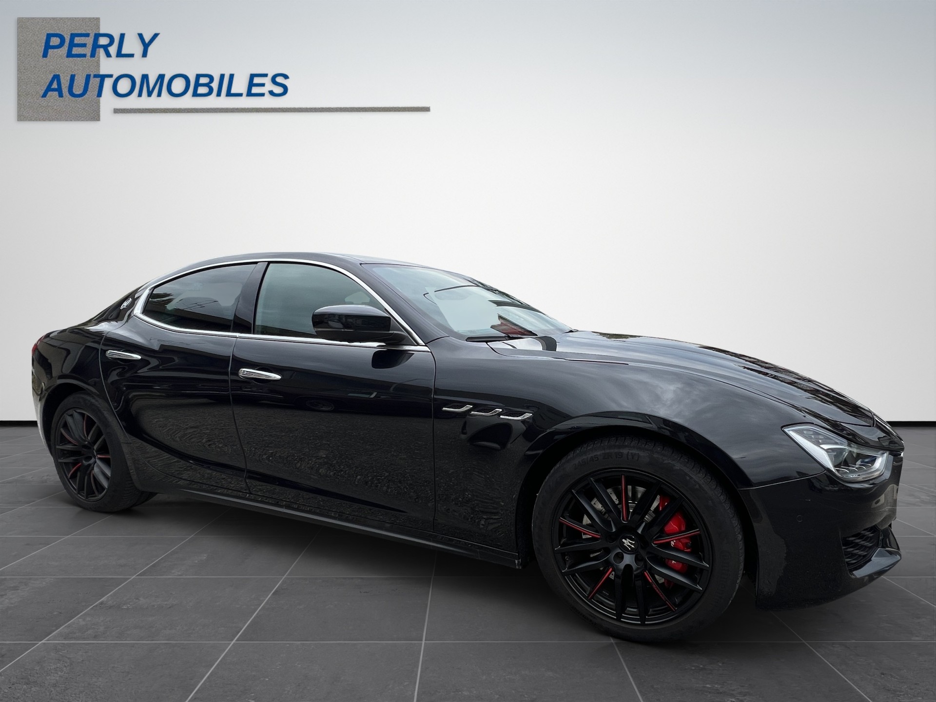 MASERATI Ghibli 3.0 V6 S GranSport Q4-image-7