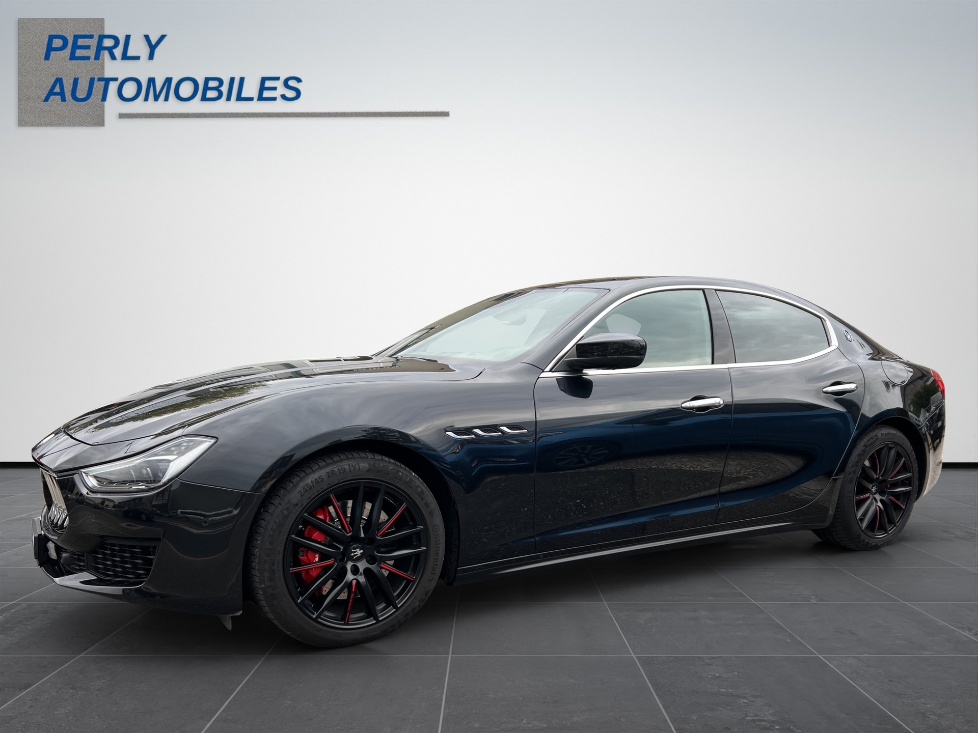 MASERATI Ghibli 3.0 V6 S GranSport Q4-image-1