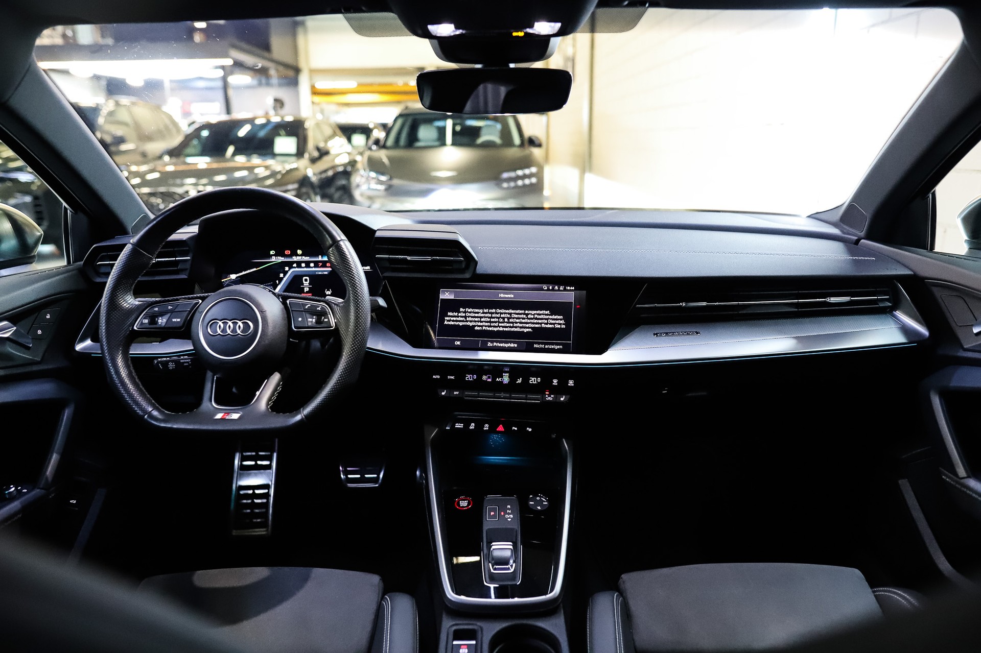 AUDI S3 Limousine 2.0 TFSI quattro S-tronic-image-14