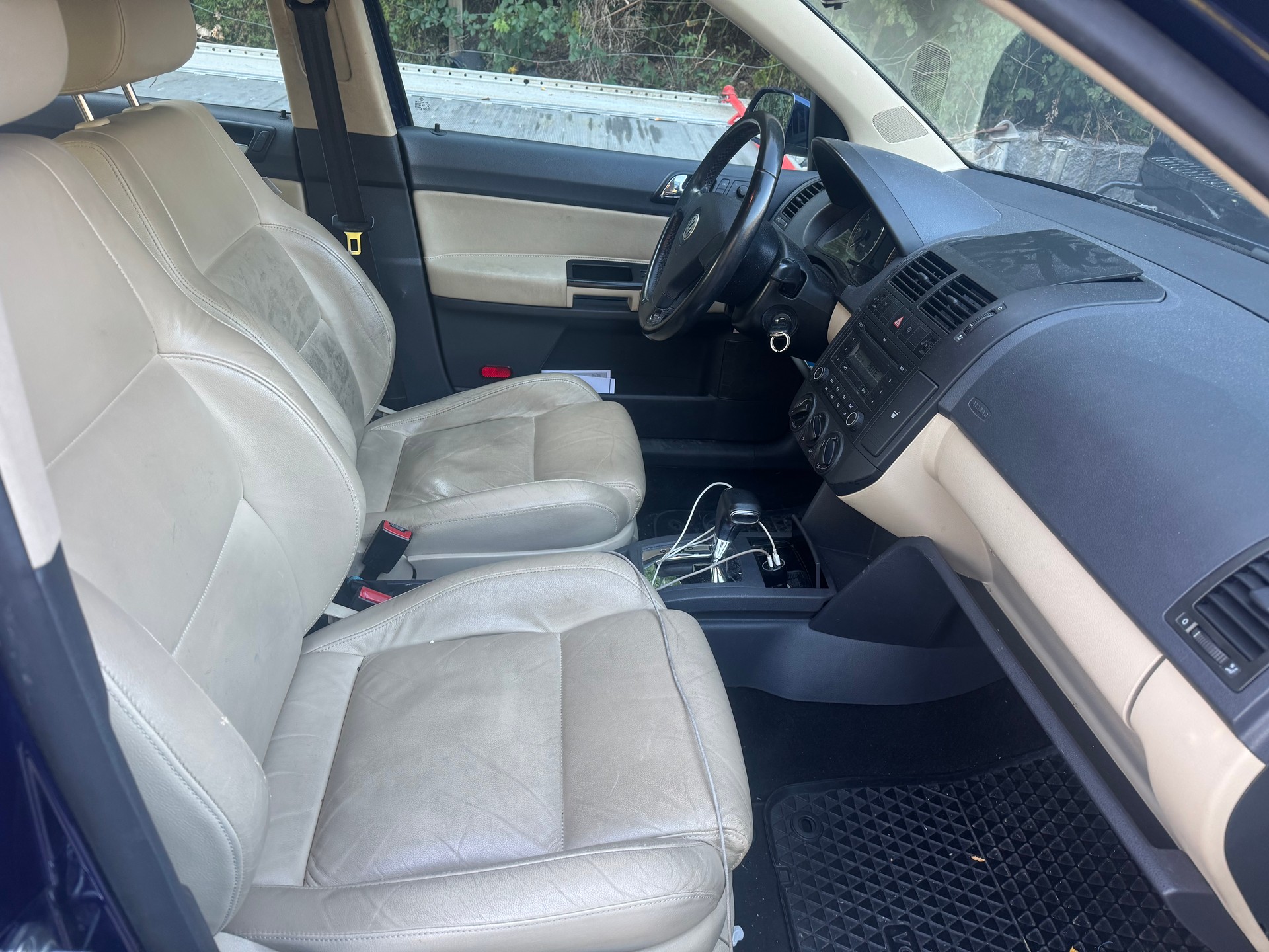 VW Polo 1.6 16V Young&Fresh-image-8