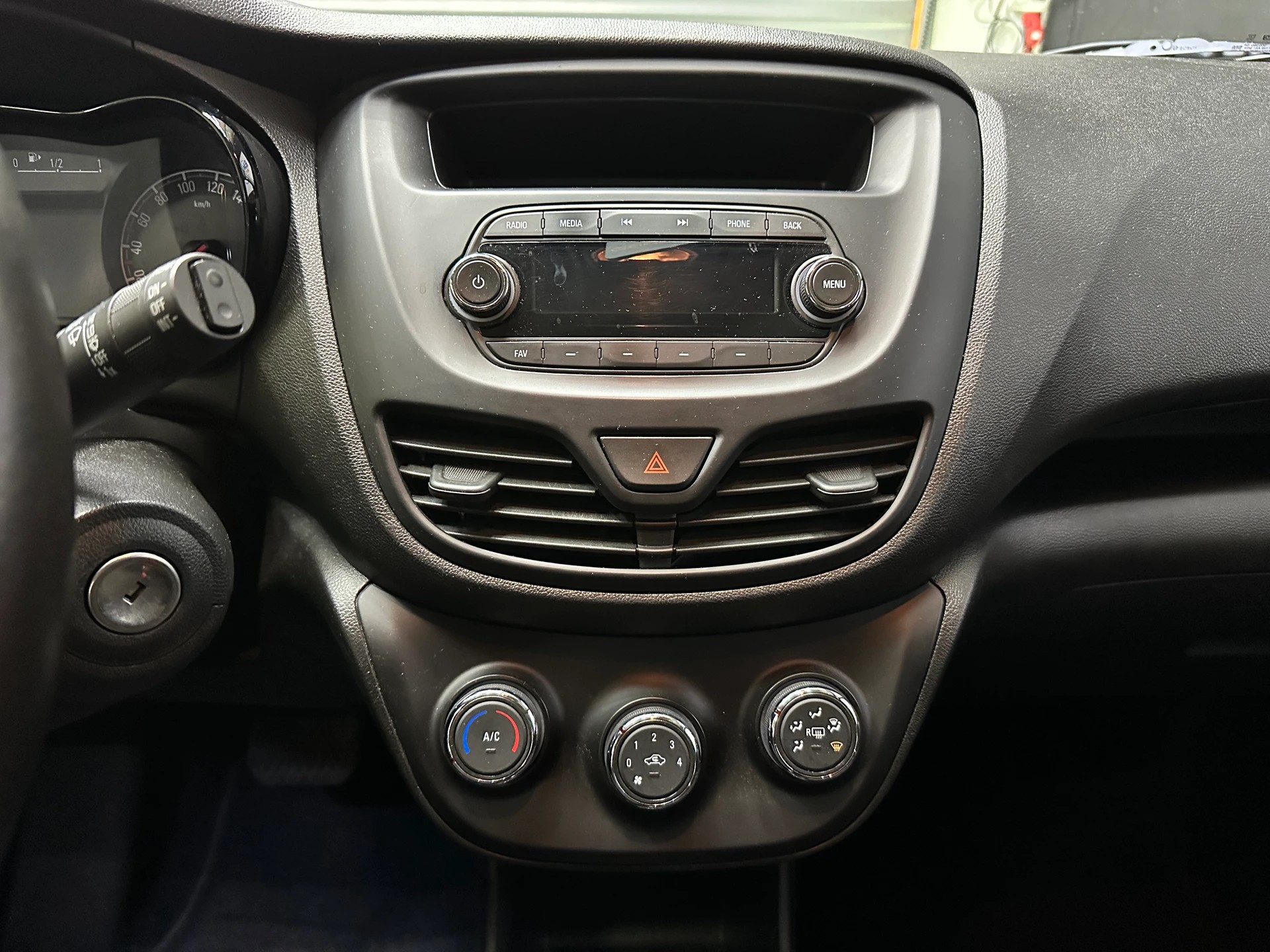OPEL Karl 1.0 EcoFLEX Excite Easytronic-image-14