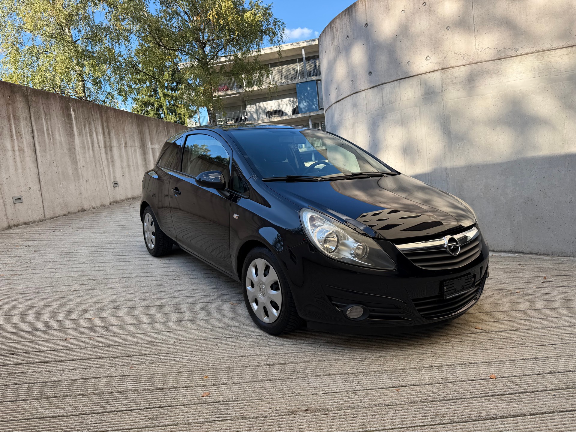OPEL Corsa 1.4i 16V TP Limited Edition | ab MFK & Service | Klima | 8-fach-image-2