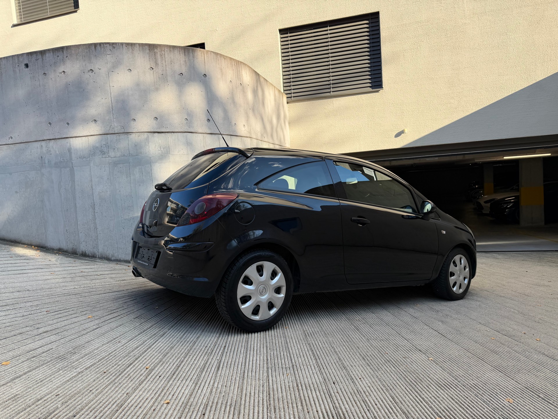 OPEL Corsa 1.4i 16V TP Limited Edition | ab MFK & Service | Klima | 8-fach-image-5