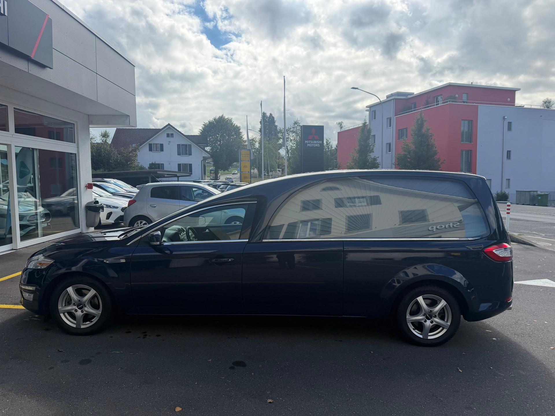 FORD Mondeo 2.0 EcoBoost Leichenwagen Hentschke-image-7