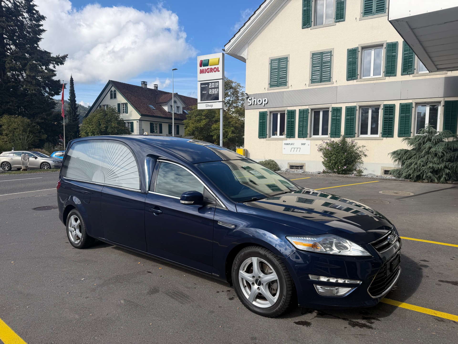 FORD Mondeo 2.0 EcoBoost Leichenwagen Hentschke-image-2