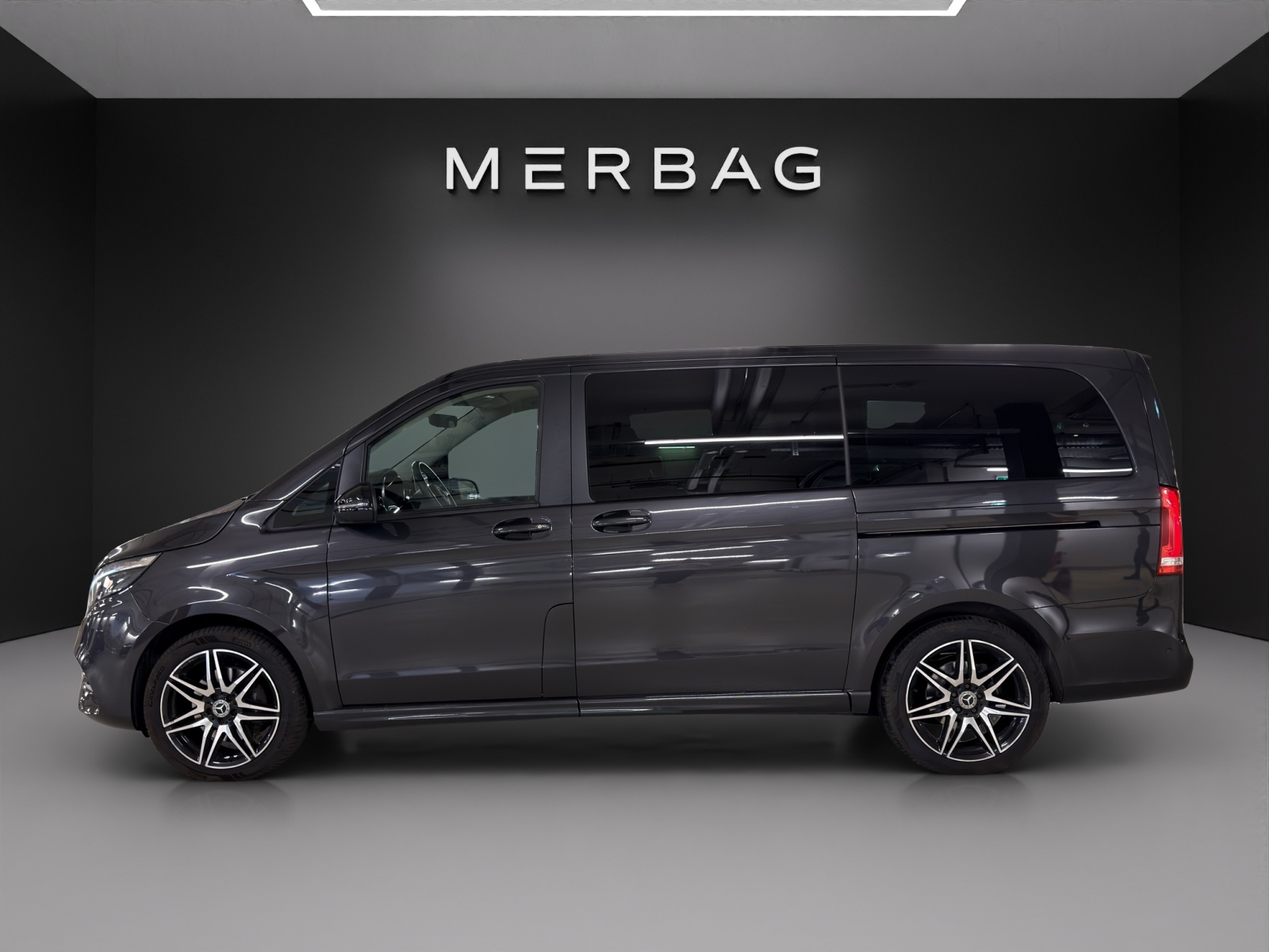 MERCEDES-BENZ V 300 d lang Avantgarde 4Matic 9G-Tronic-image-3