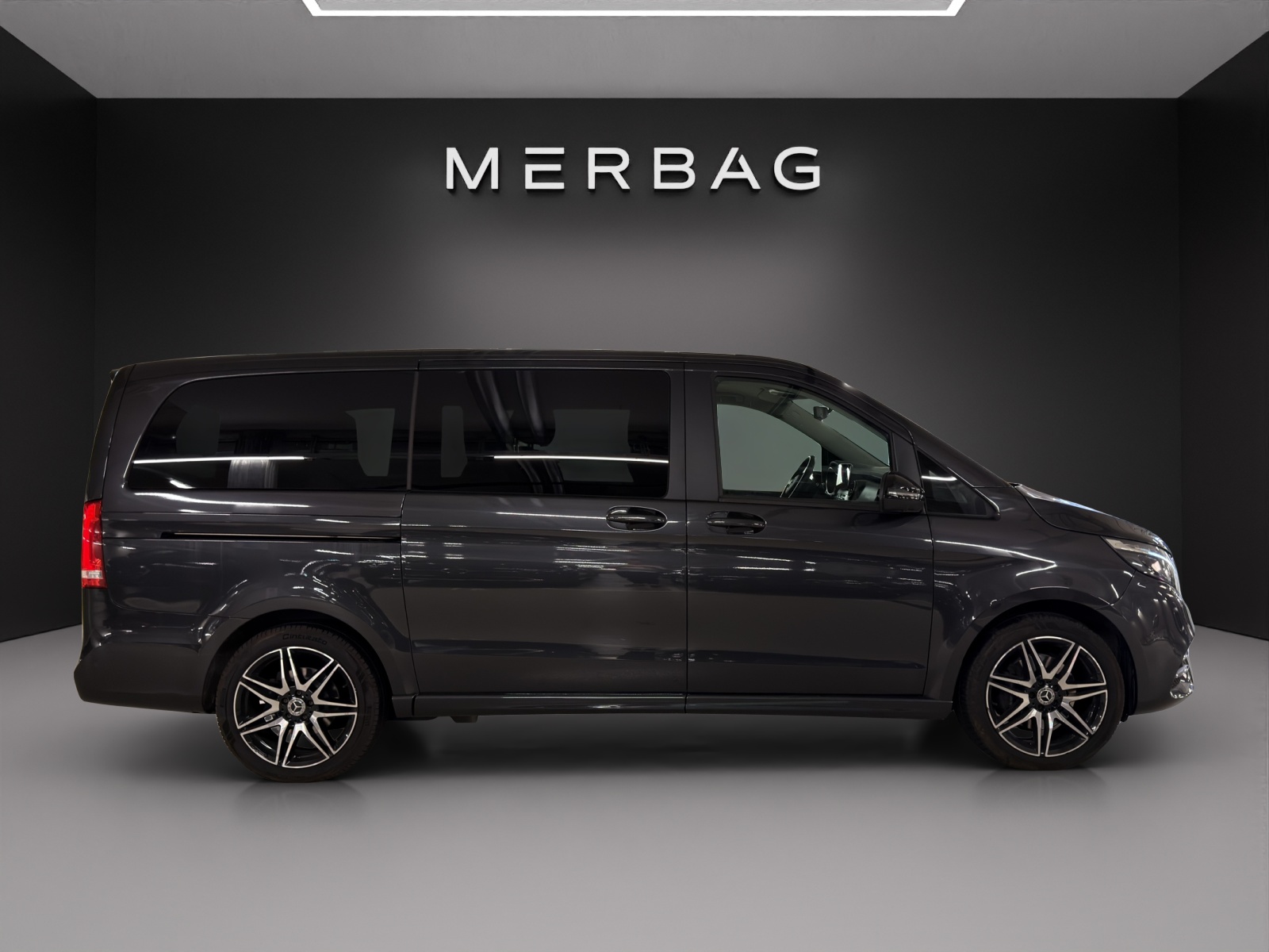 MERCEDES-BENZ V 300 d lang Avantgarde 4Matic 9G-Tronic-image-4