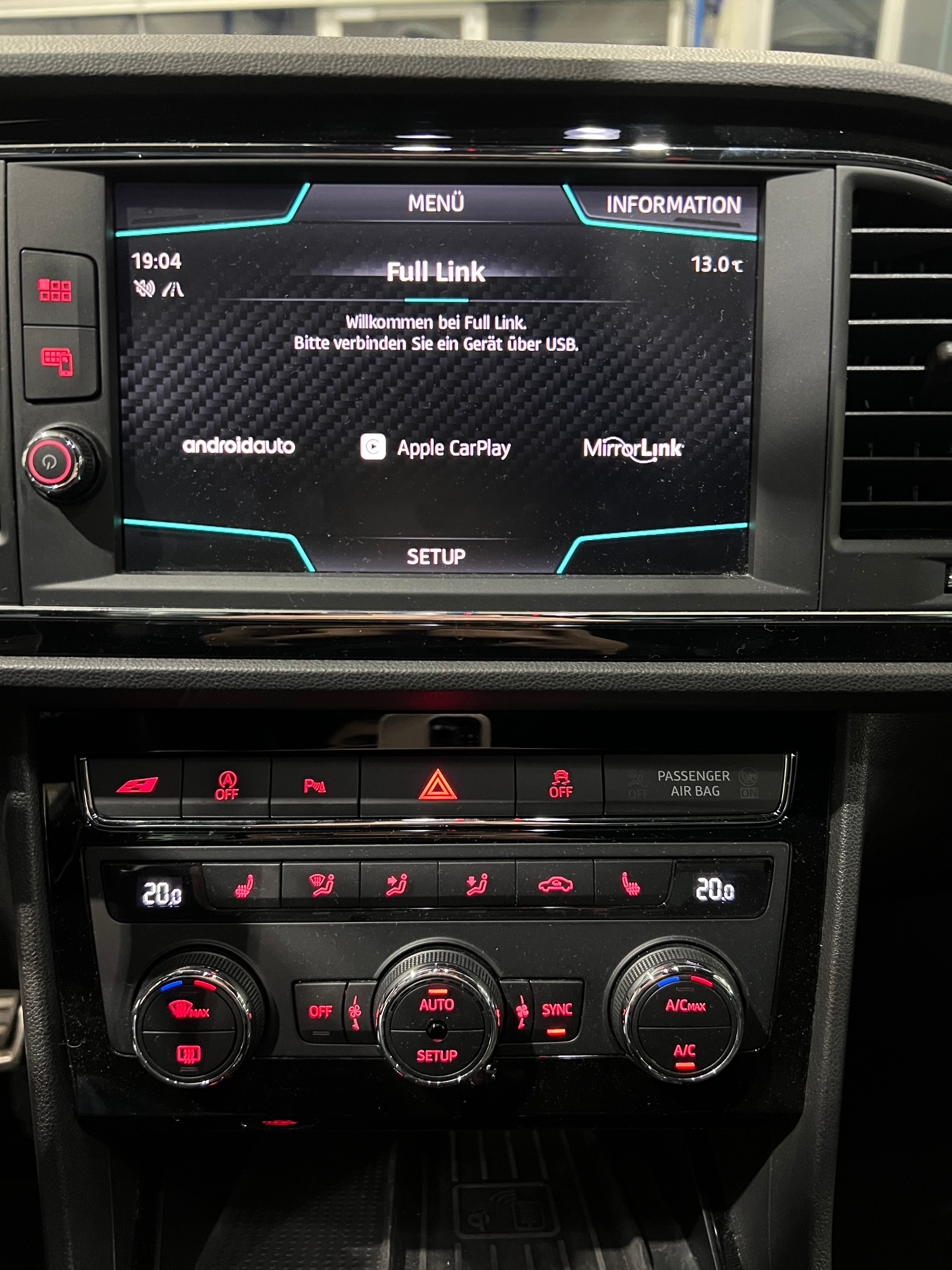 SEAT Leon 2.0 TSI Cupra 290 DSG**Digital Cockpit,Panodach,CH Auslieferung,Frisch ab MFK**-image-12