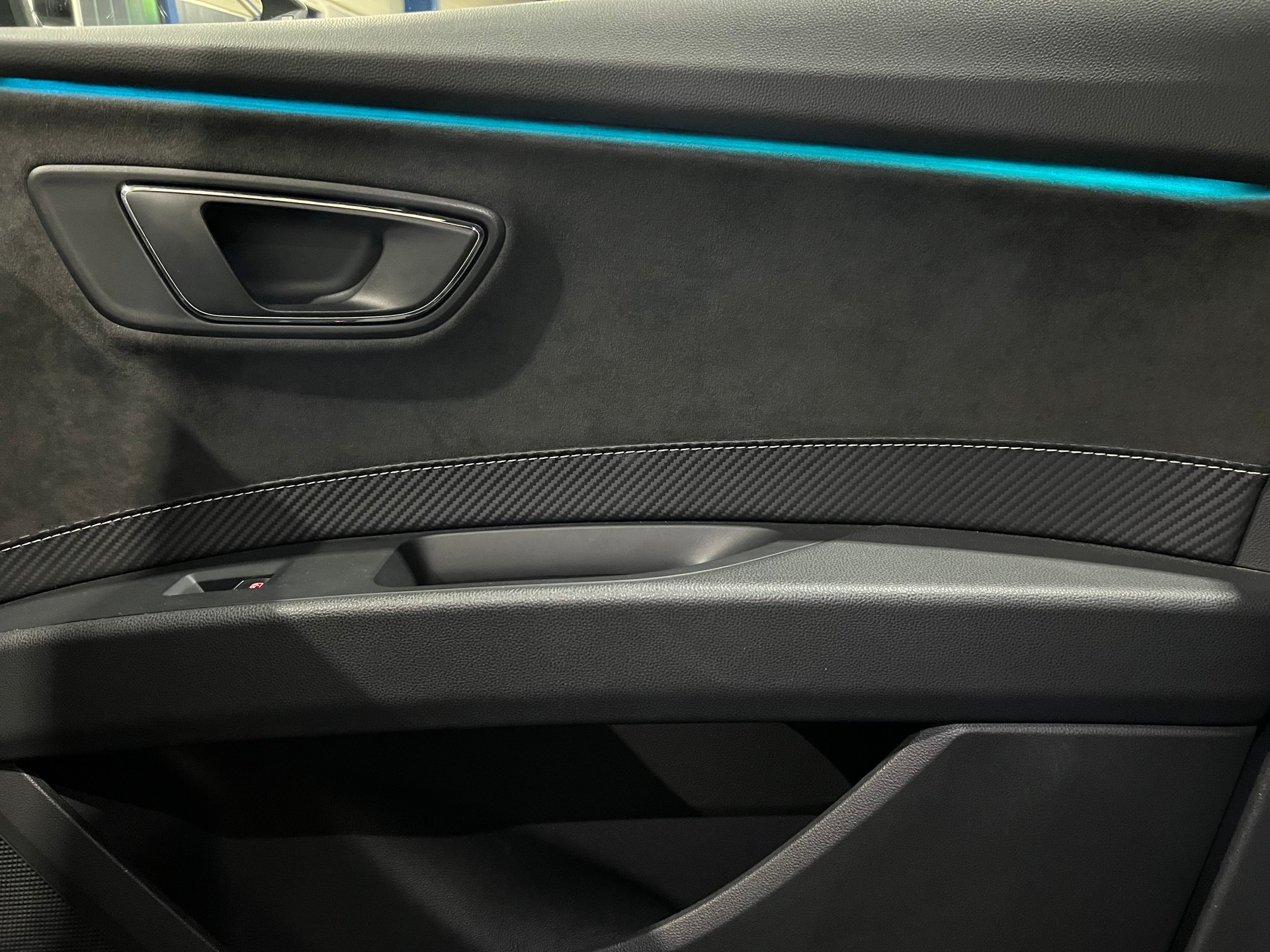 SEAT Leon 2.0 TSI Cupra 290 DSG**Digital Cockpit,Panodach,CH Auslieferung,Frisch ab MFK**-image-13