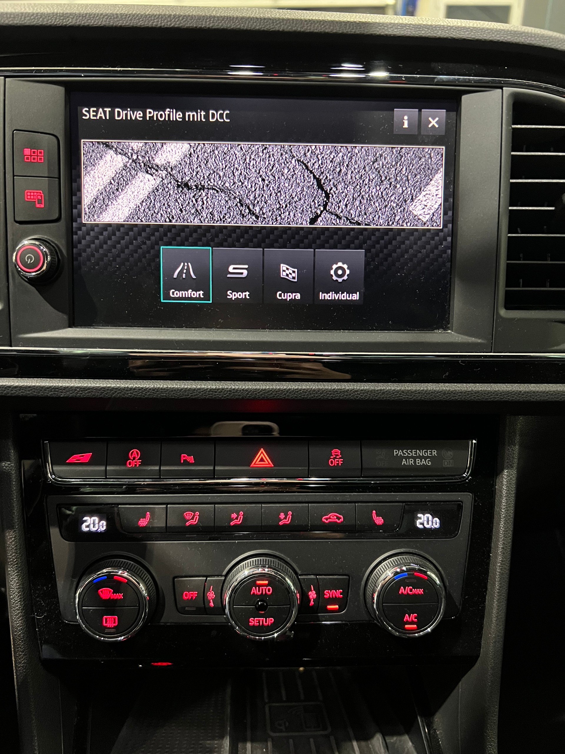 SEAT Leon 2.0 TSI Cupra 290 DSG**Digital Cockpit,Panodach,CH Auslieferung,Frisch ab MFK**-image-11