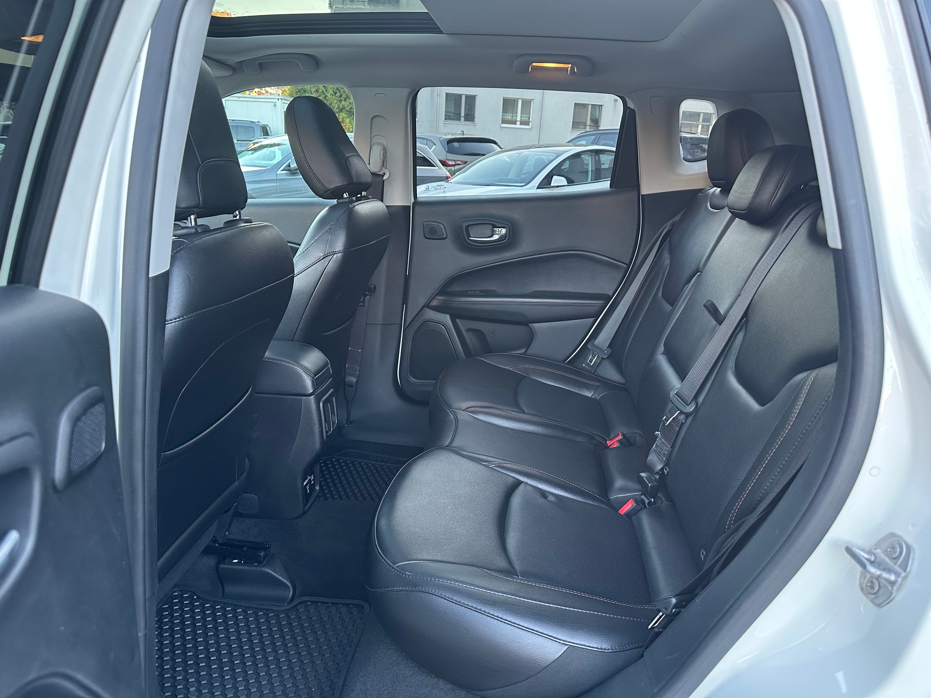 JEEP Compass 1.4 Turbo Limited AWD 9ATX-image-5