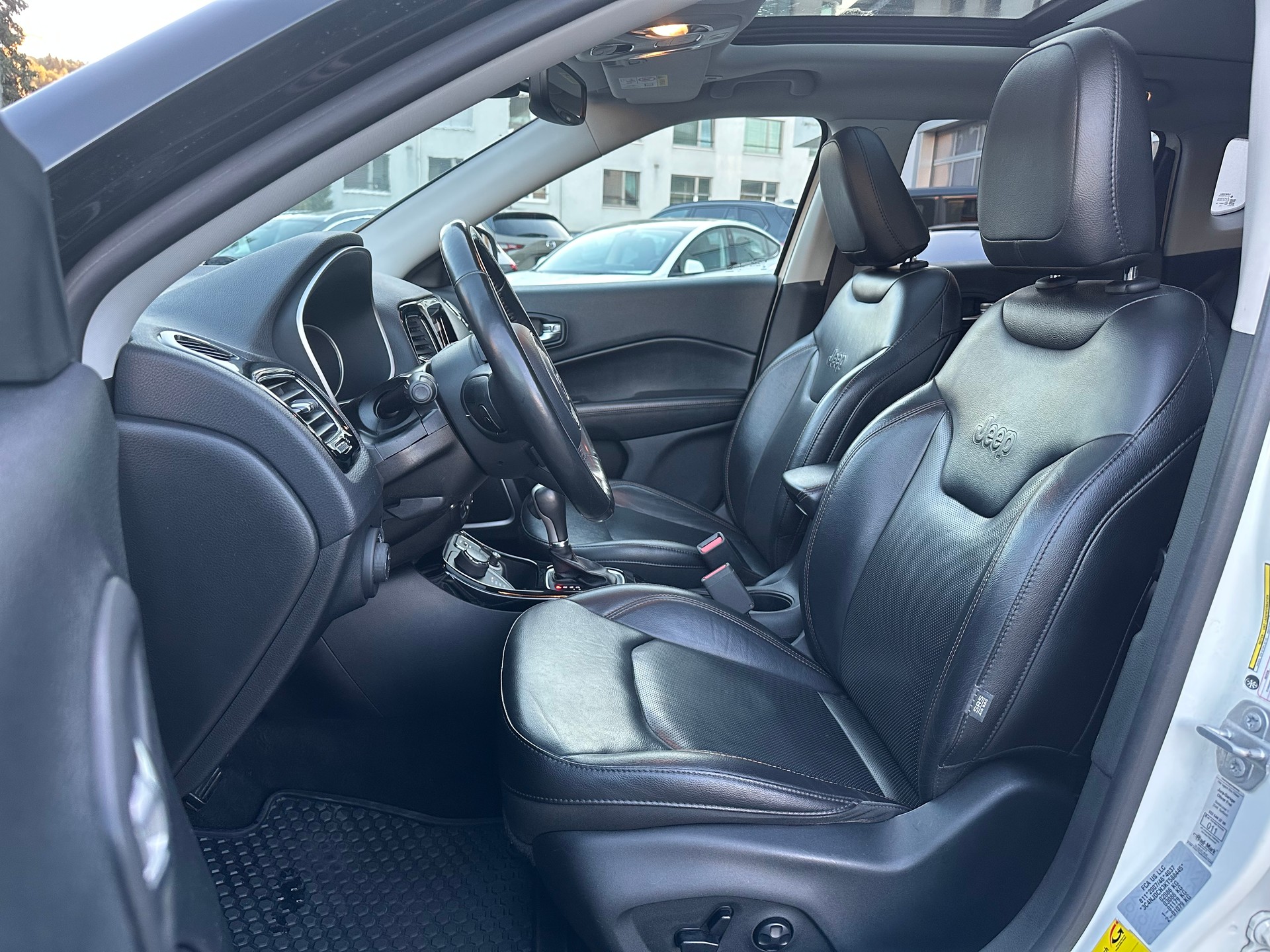 JEEP Compass 1.4 Turbo Limited AWD 9ATX-image-6