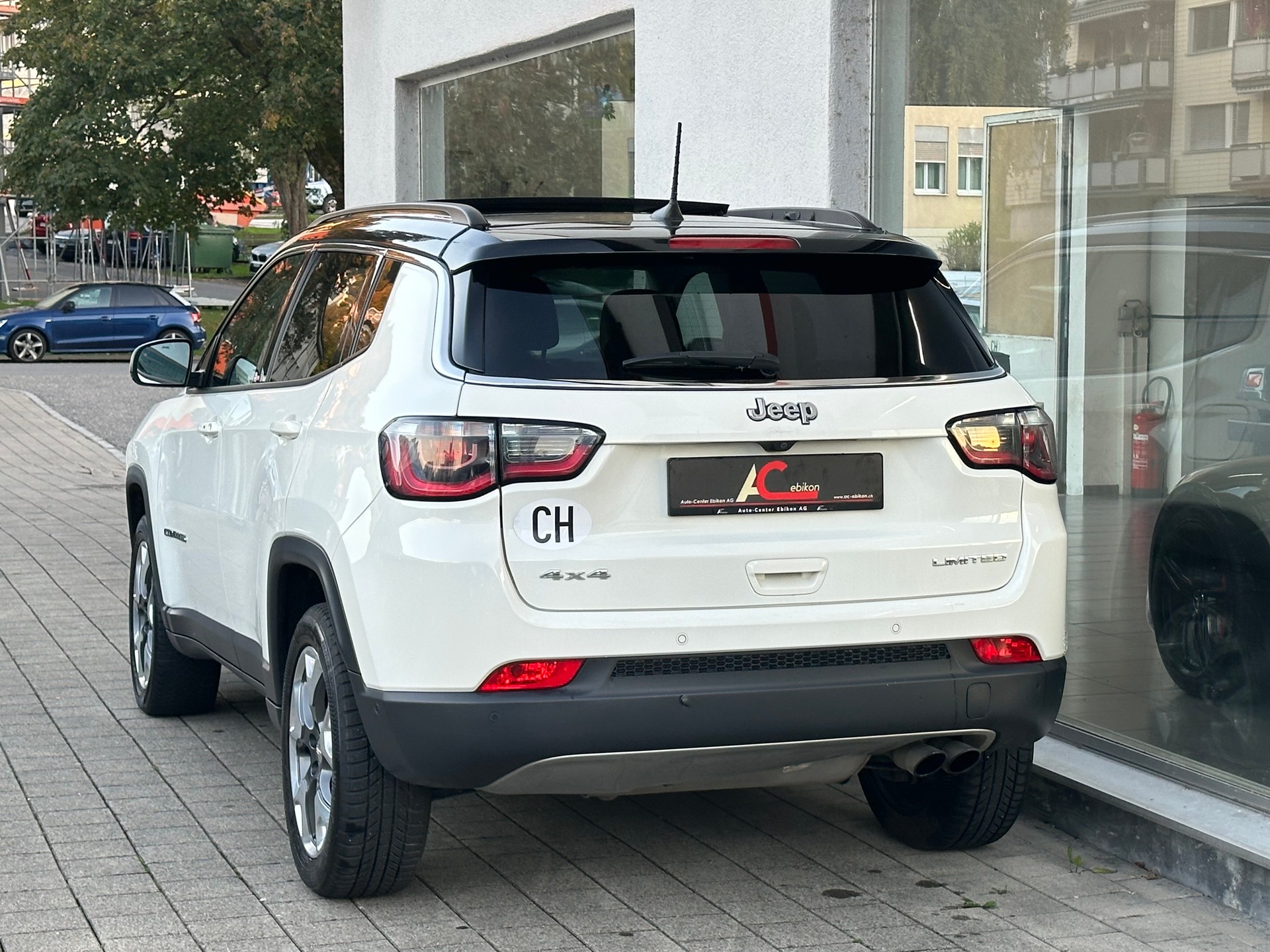 JEEP Compass 1.4 Turbo Limited AWD 9ATX-image-4
