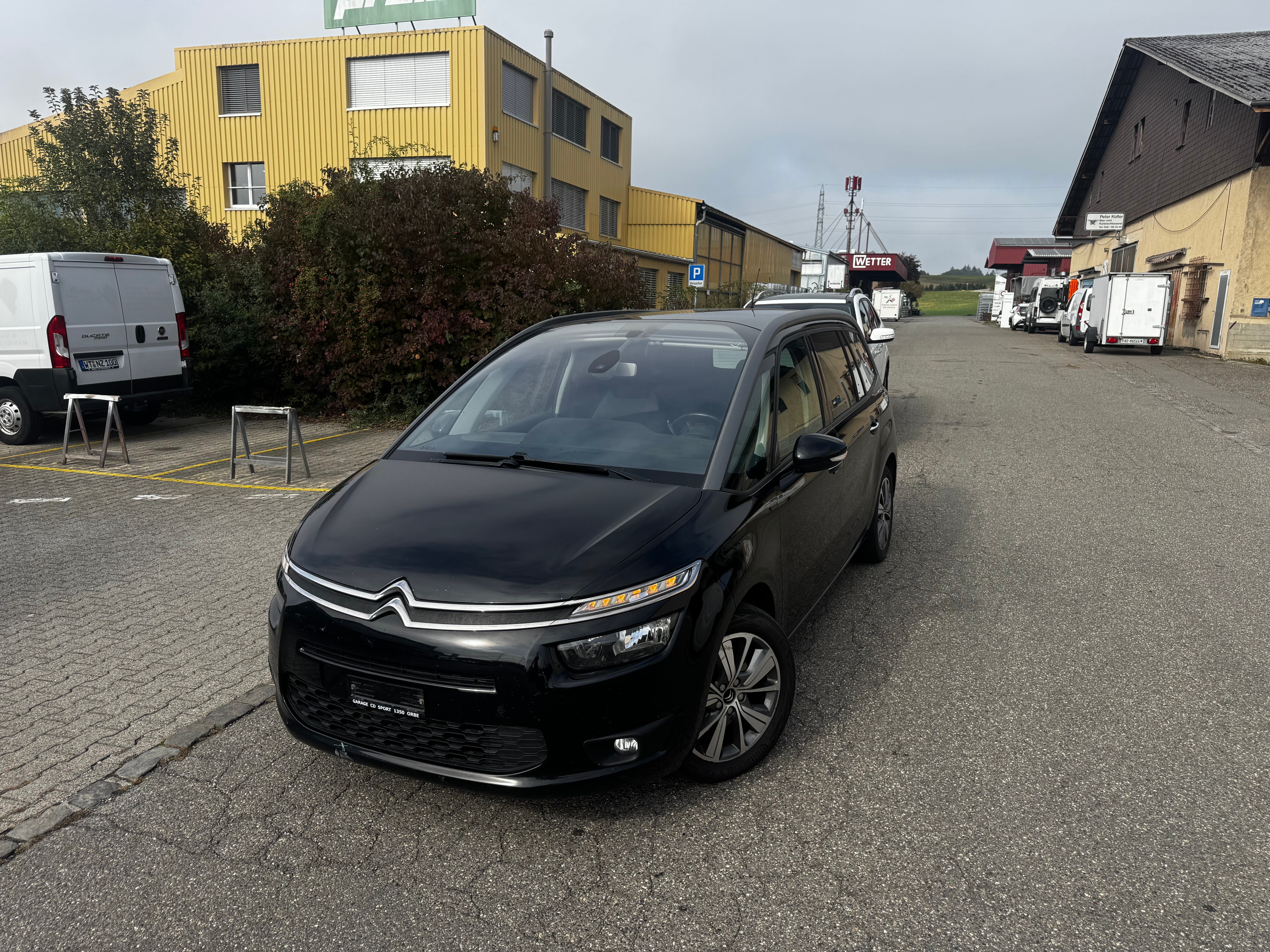 Car photo