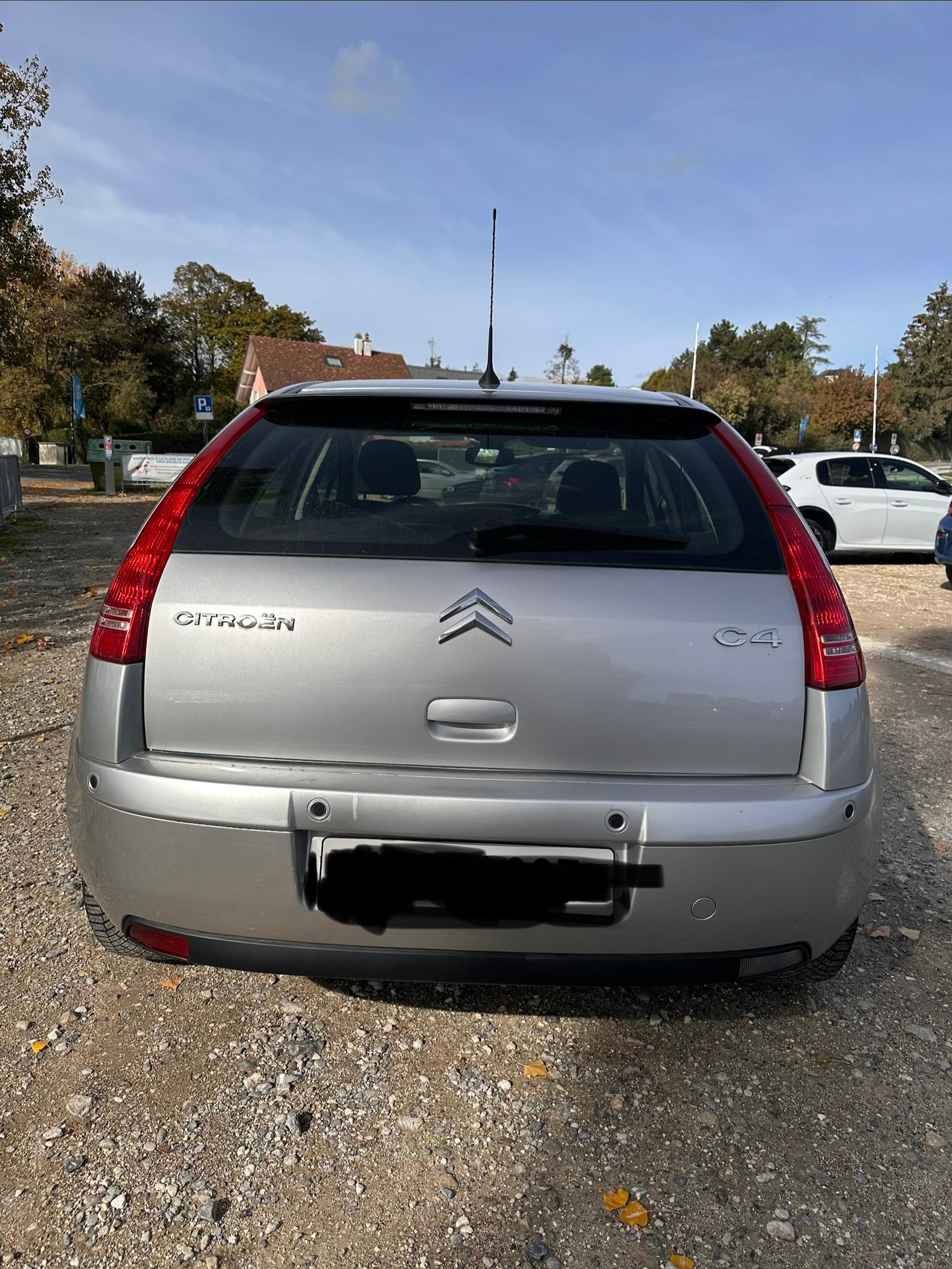 CITROEN C4 1.6i 16V-image-1