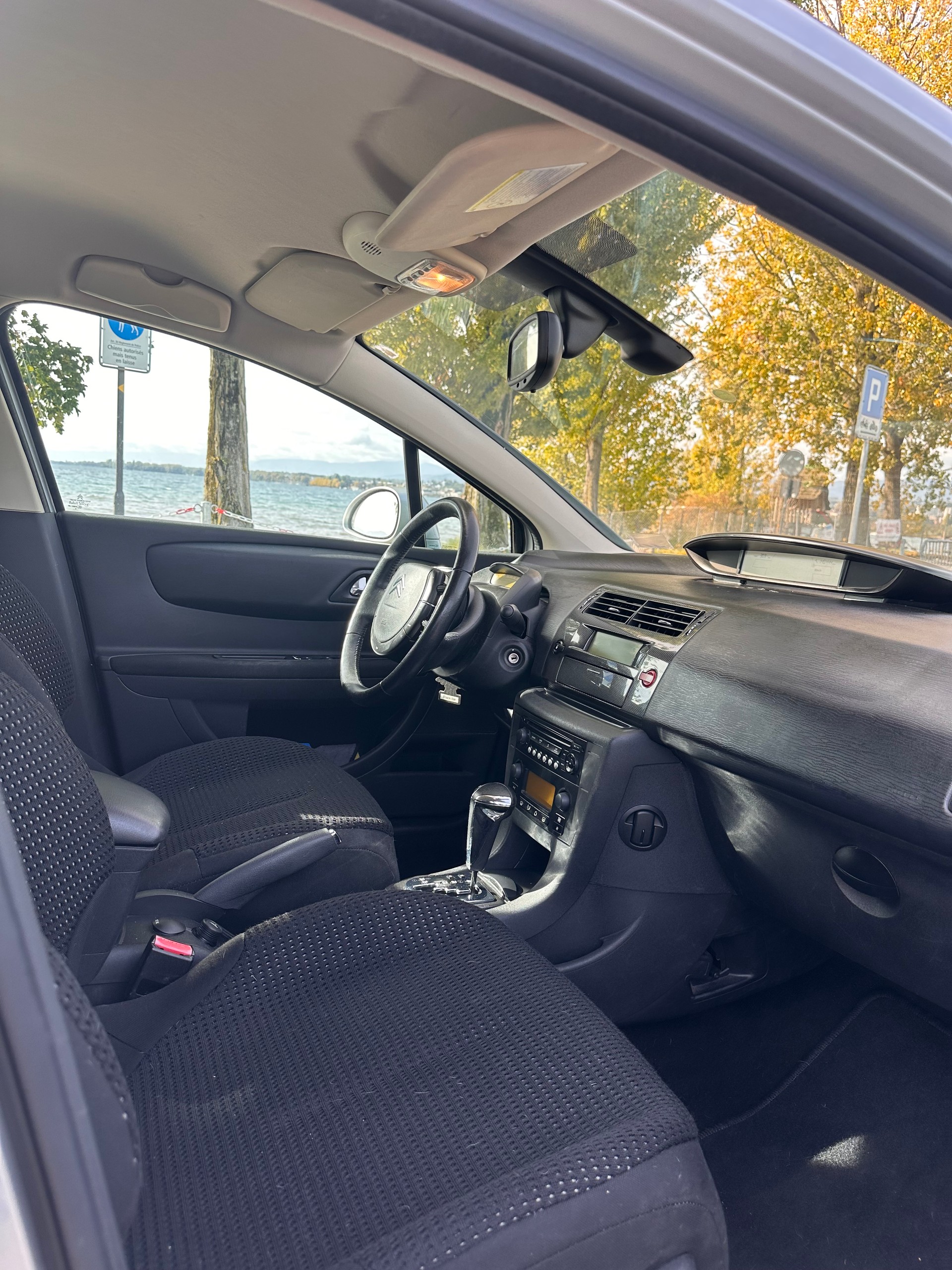 CITROEN C4 1.6i 16V-image-4