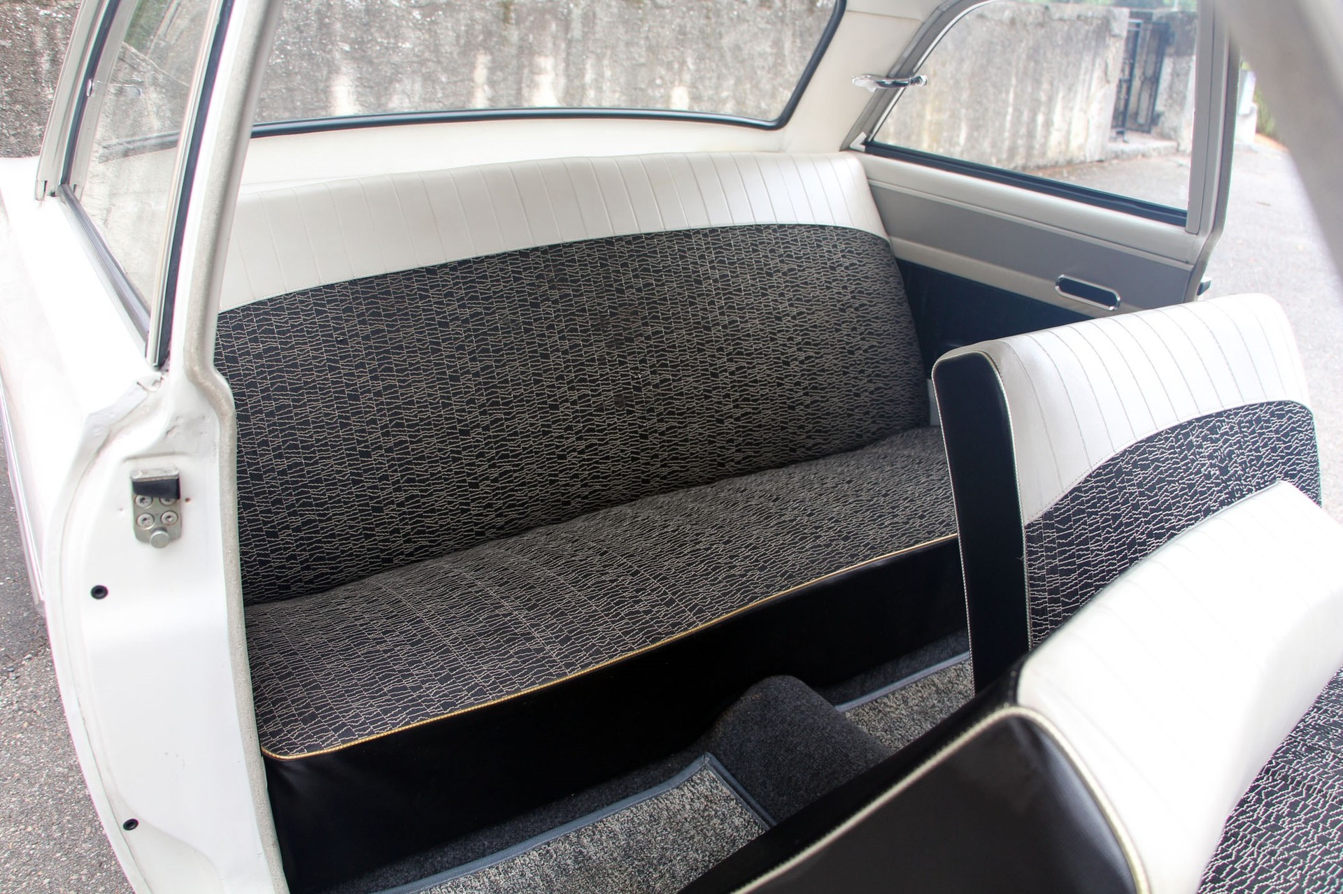 FORD Taunus 17M P3TS-image-9