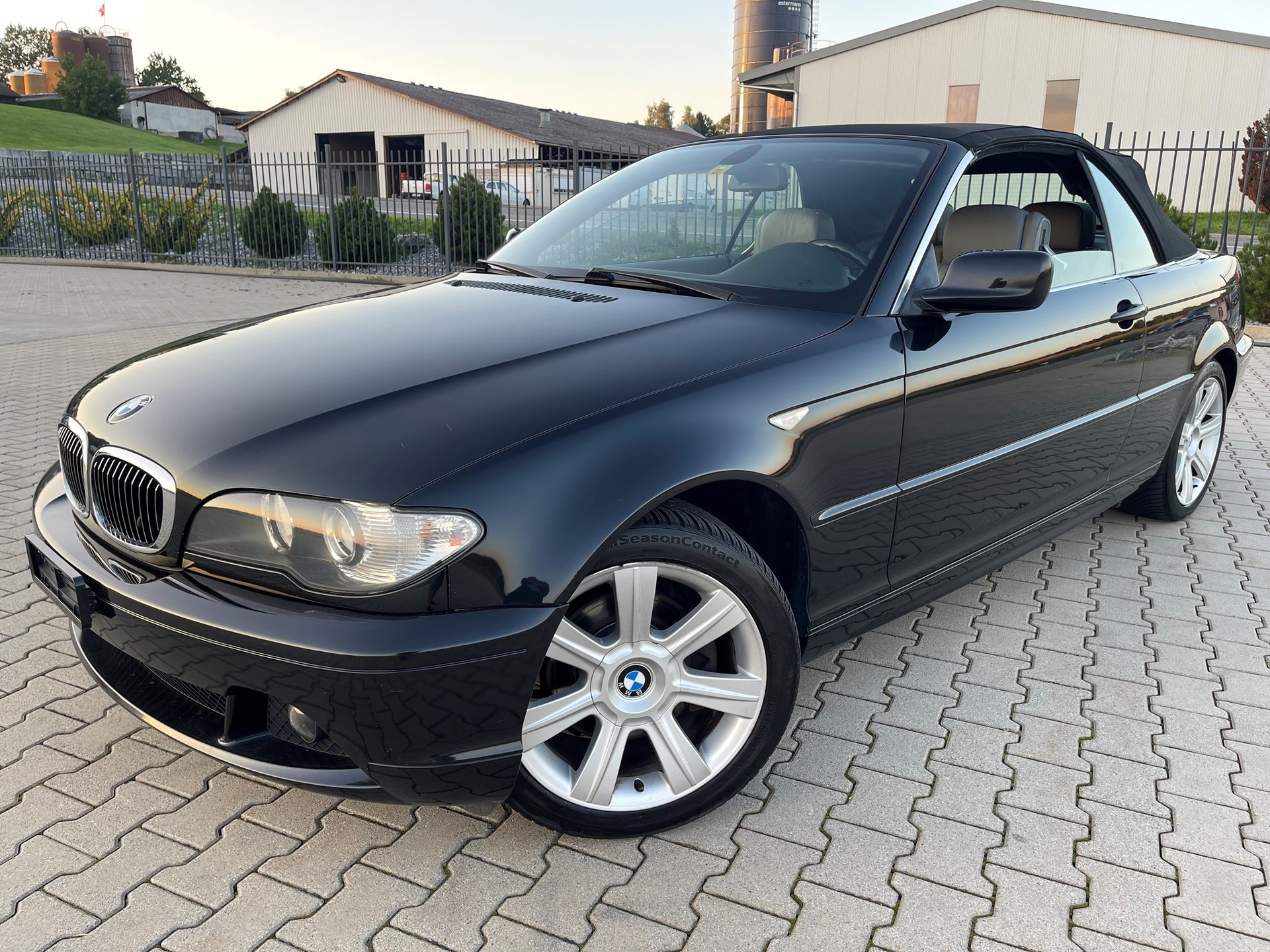 BMW 320Ci Cabriolet-image-4