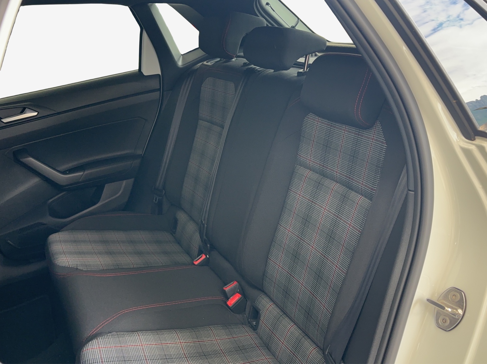 VW Polo 2.0 TSI GTI 75 Edition DSG-image-8