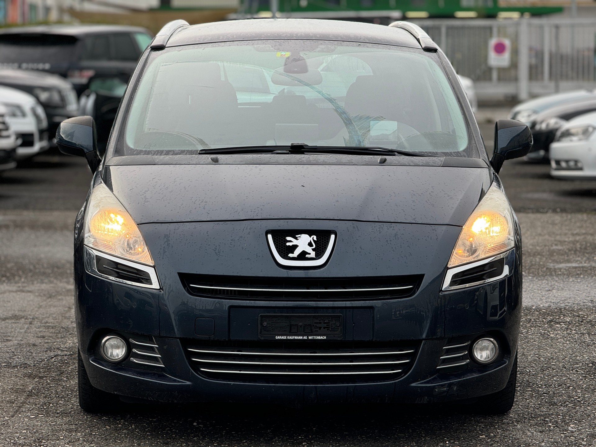PEUGEOT 5008 1.6 16V T Active-image-0