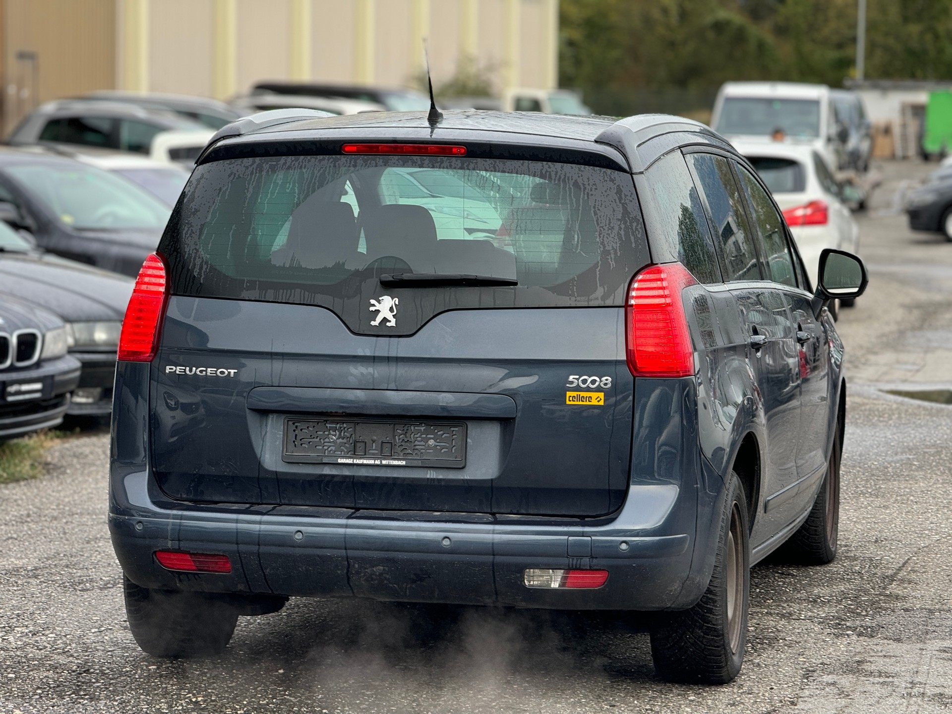 PEUGEOT 5008 1.6 16V T Active-image-5