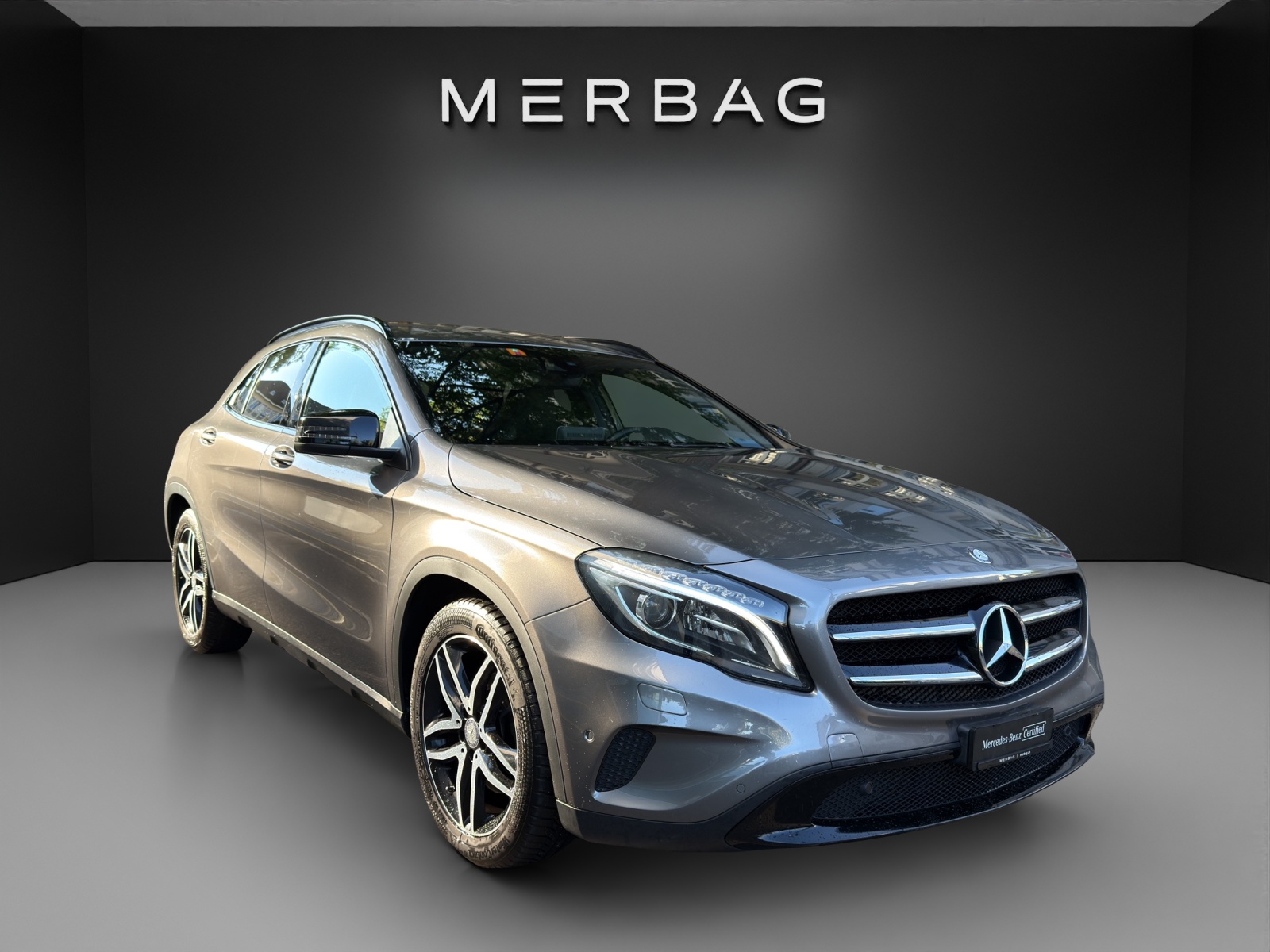 MERCEDES-BENZ GLA 250 Urban 4Matic 7G-DCT-image-0