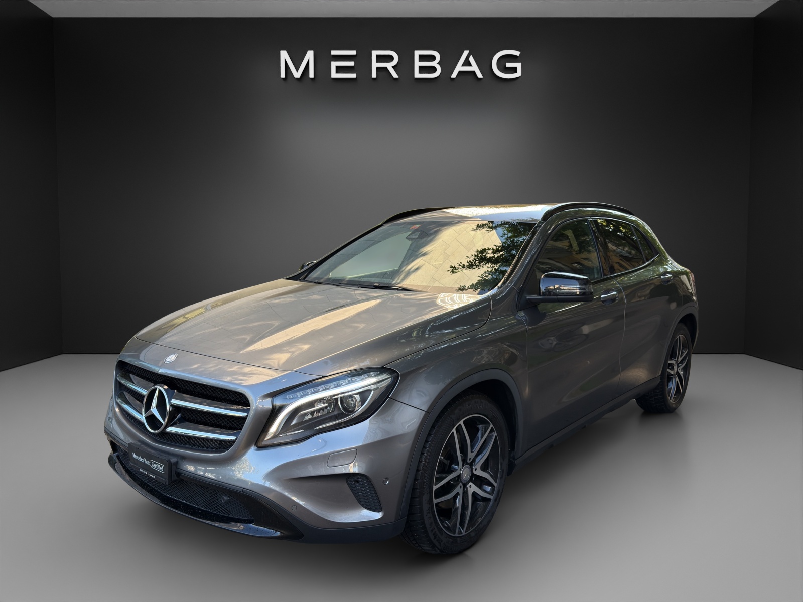 MERCEDES-BENZ GLA 250 Urban 4Matic 7G-DCT-image-1