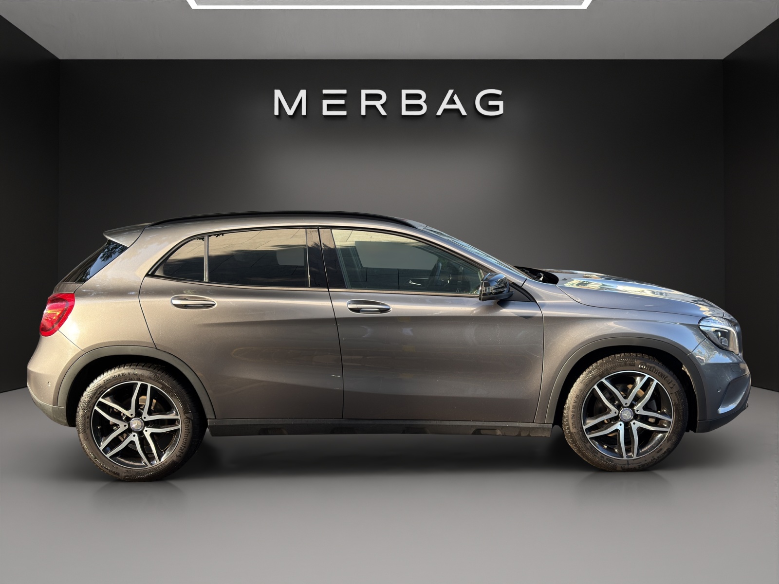 MERCEDES-BENZ GLA 250 Urban 4Matic 7G-DCT-image-3
