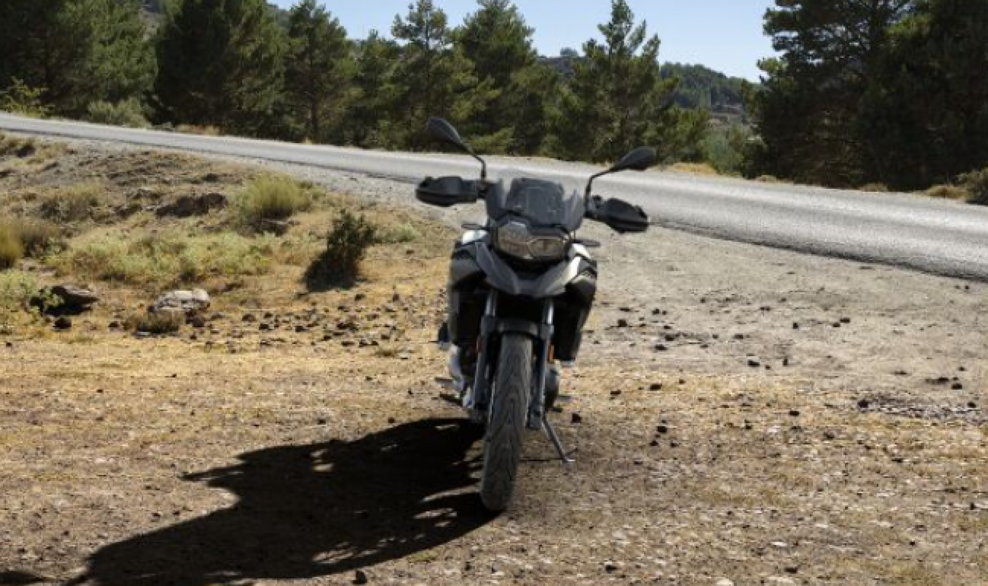 BMW F 800 GS Triple Black mit 35 kW und Tieferlegung ab Werk-showroom-element-3