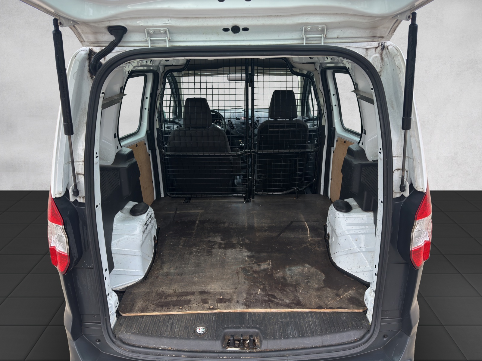 FORD Transit Courier Van 1.0 EcoBoost Trend-image-15