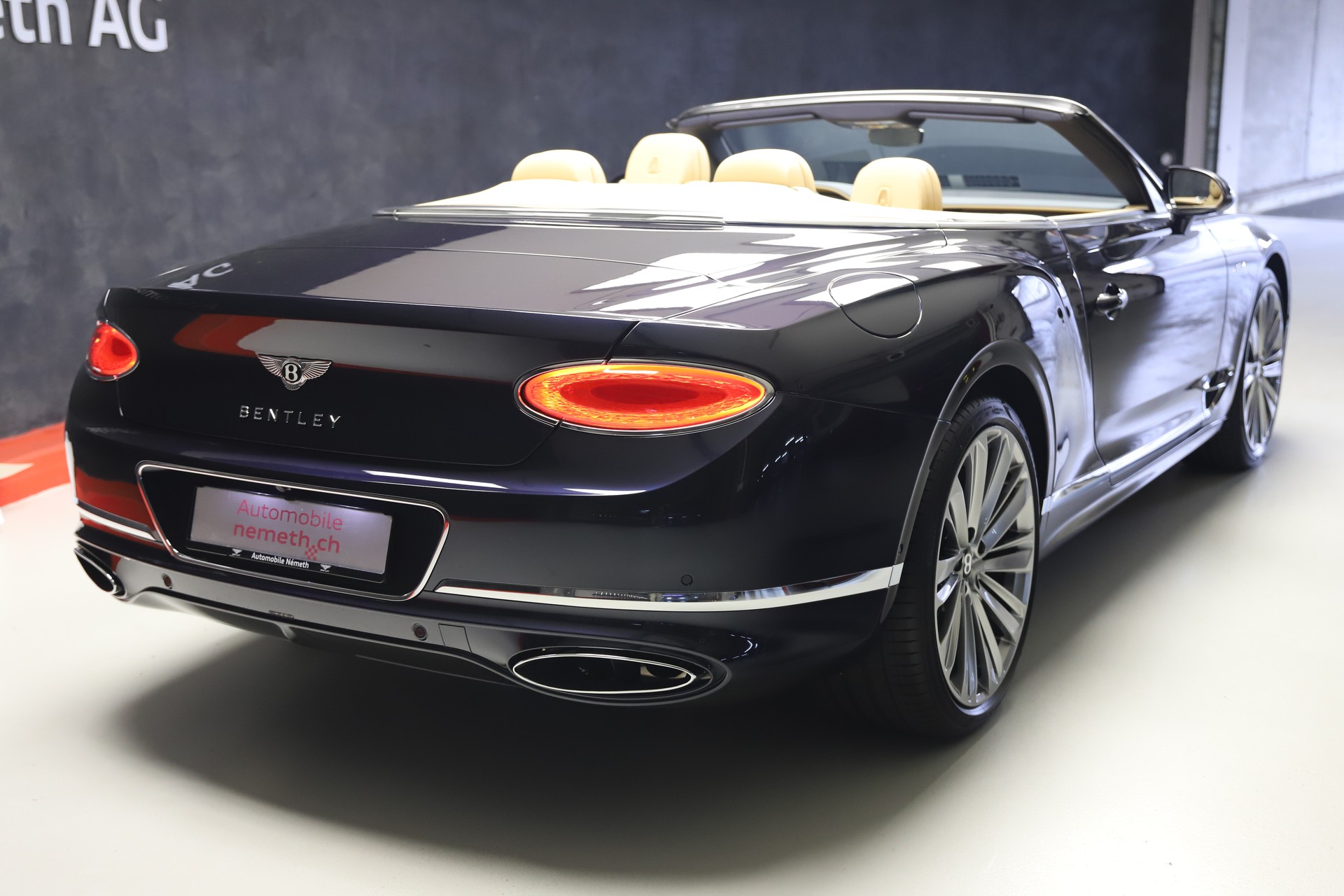 BENTLEY Continental GTC 6.0 W12 Speed-image-4