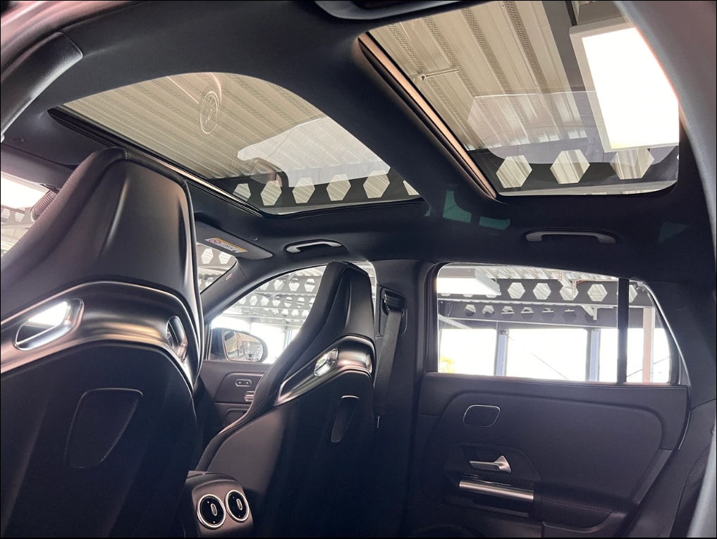 MERCEDES-BENZ GLA 35 AMG 4matic-image-9