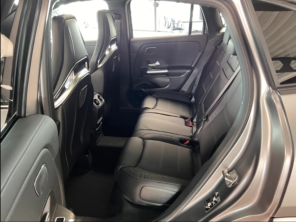 MERCEDES-BENZ GLA 35 AMG 4matic-image-8